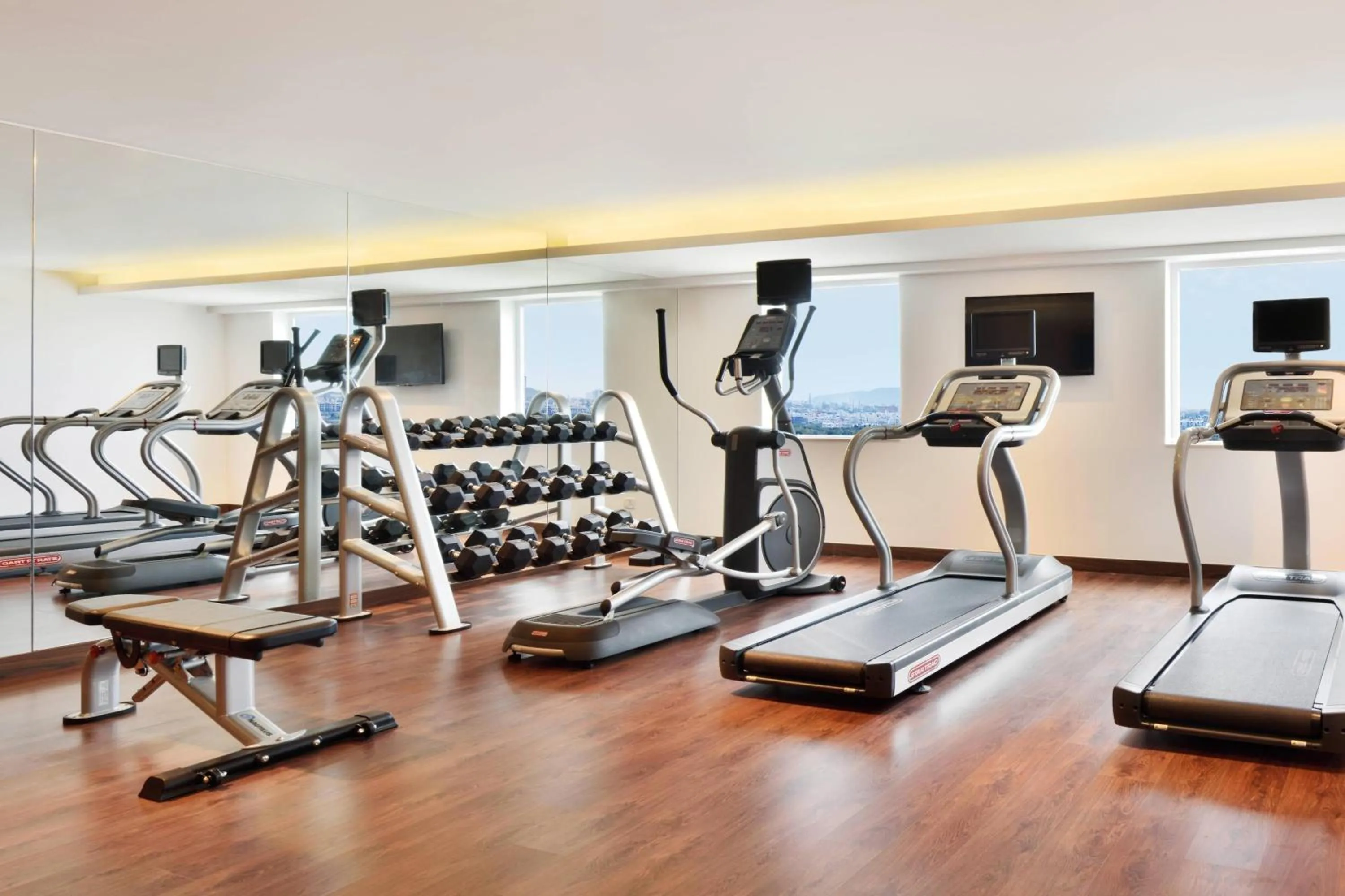 Fitness centre/facilities in Fairfield by Marriott Chennai OMR