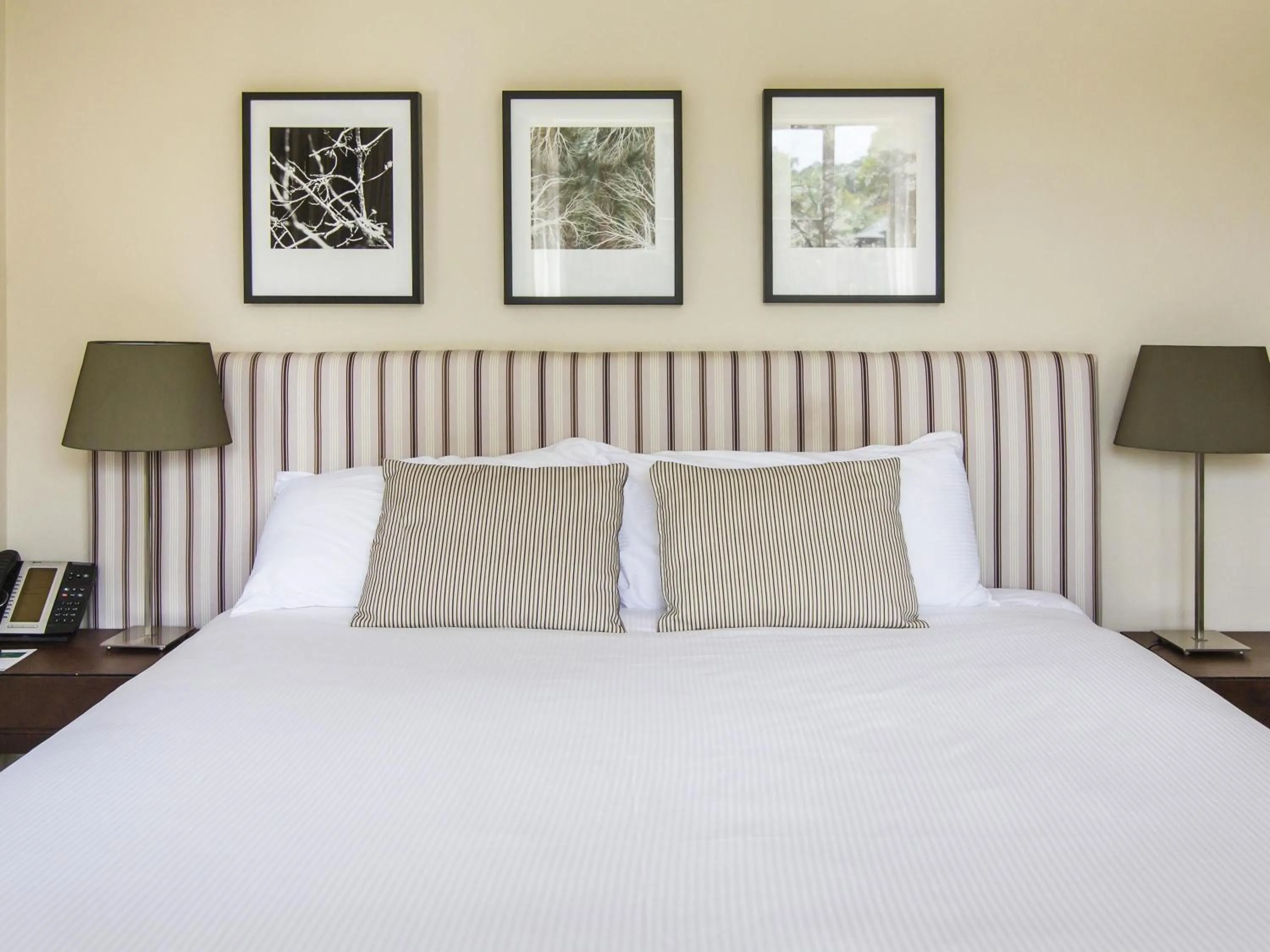 Bedroom, Bed in Peppers Craigieburn Resort