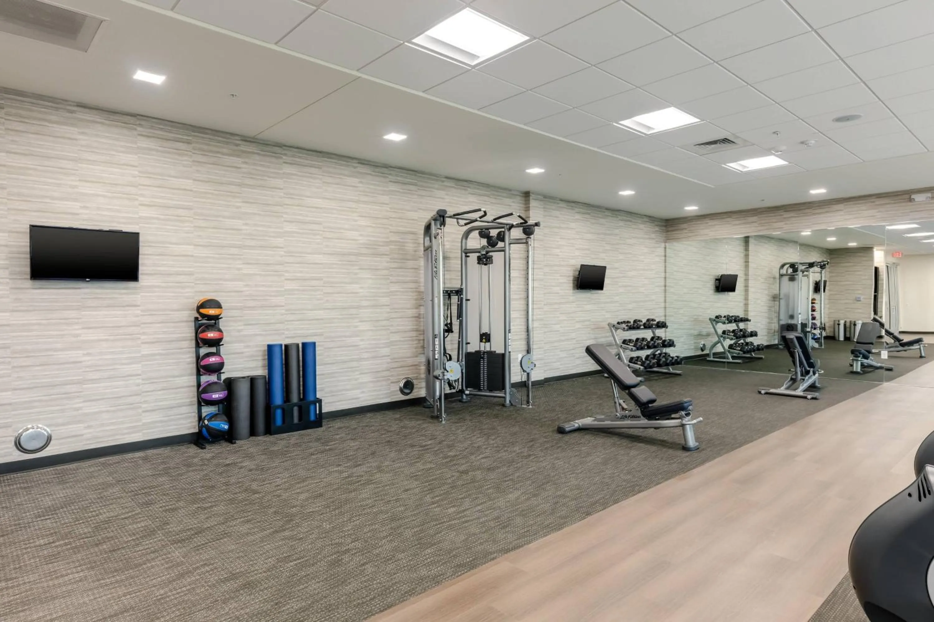 Fitness centre/facilities in Courtyard by Marriott Savannah Airport
