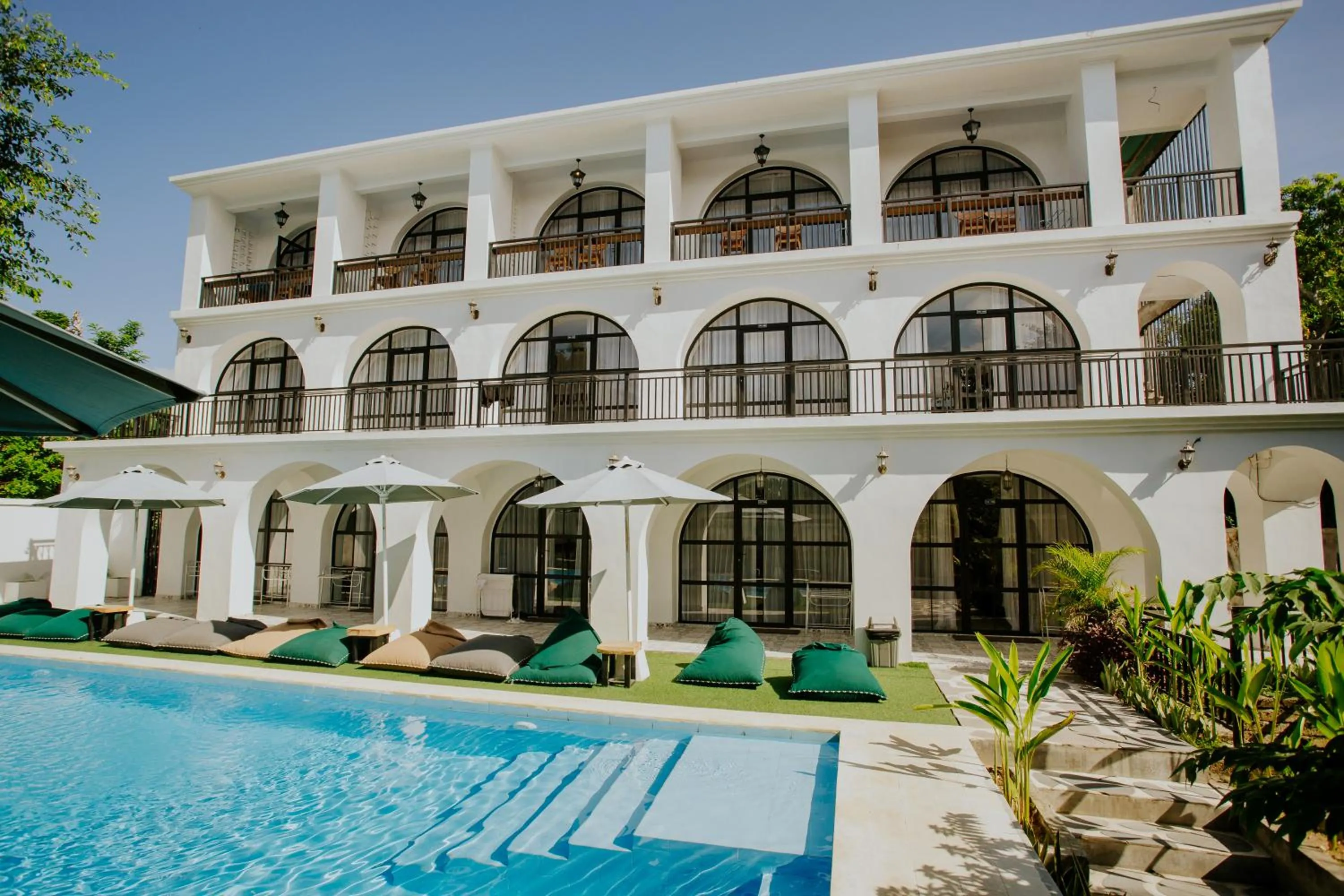 Property building in Nuansa Penida Hostel