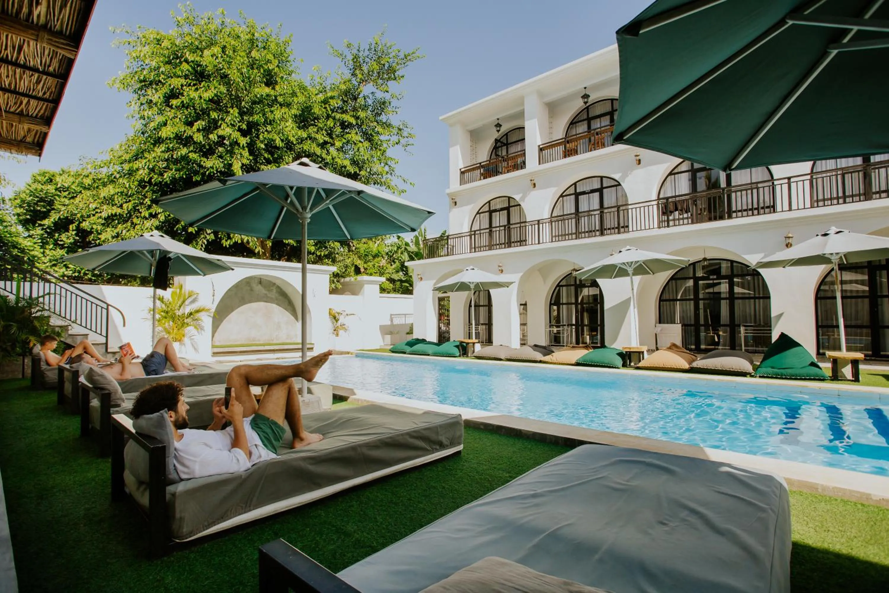 Property building in Nuansa Penida Hostel