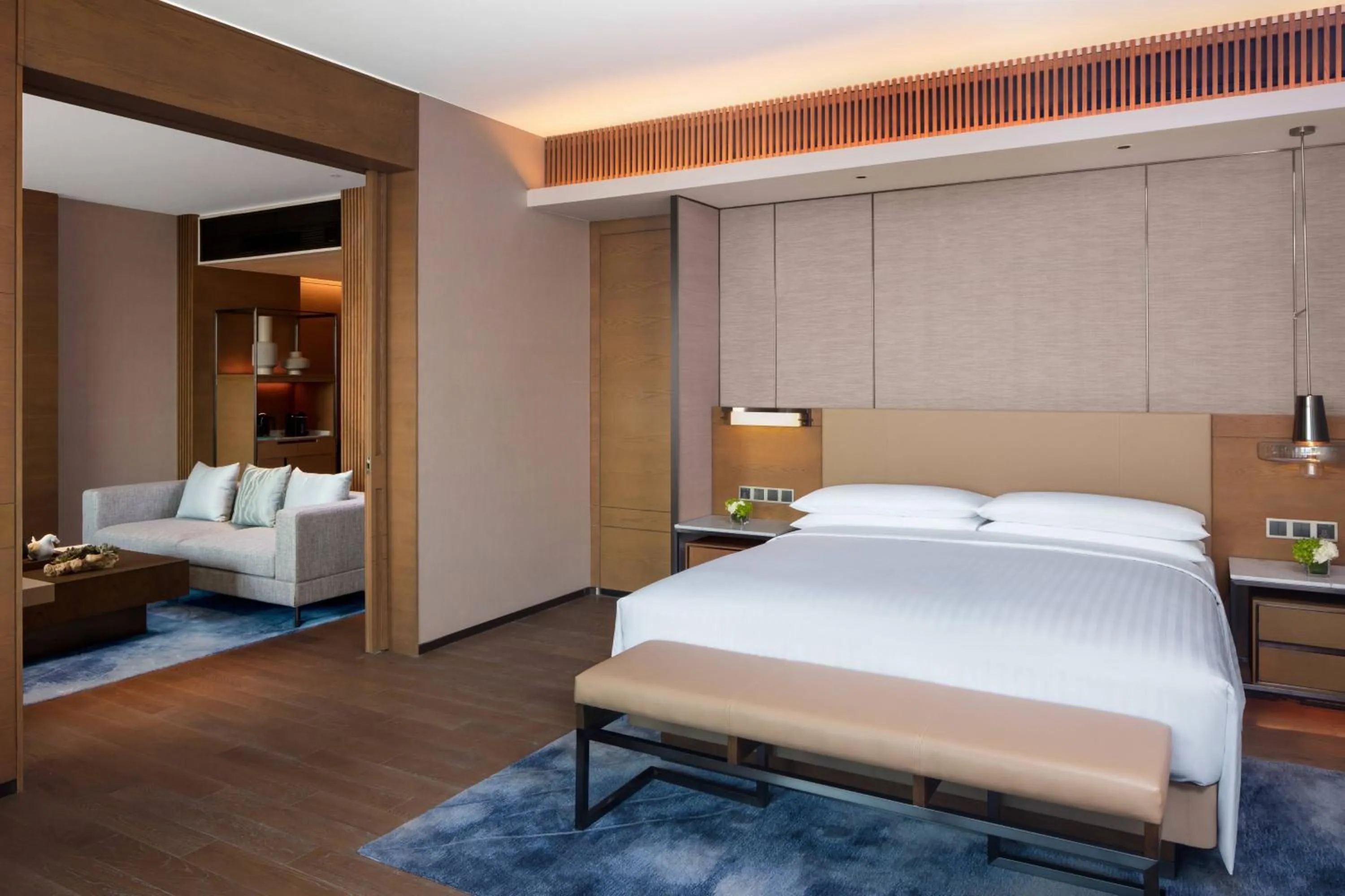 Photo of the whole room, Bed in Xiamen Marriott Hotel & Conference Centre