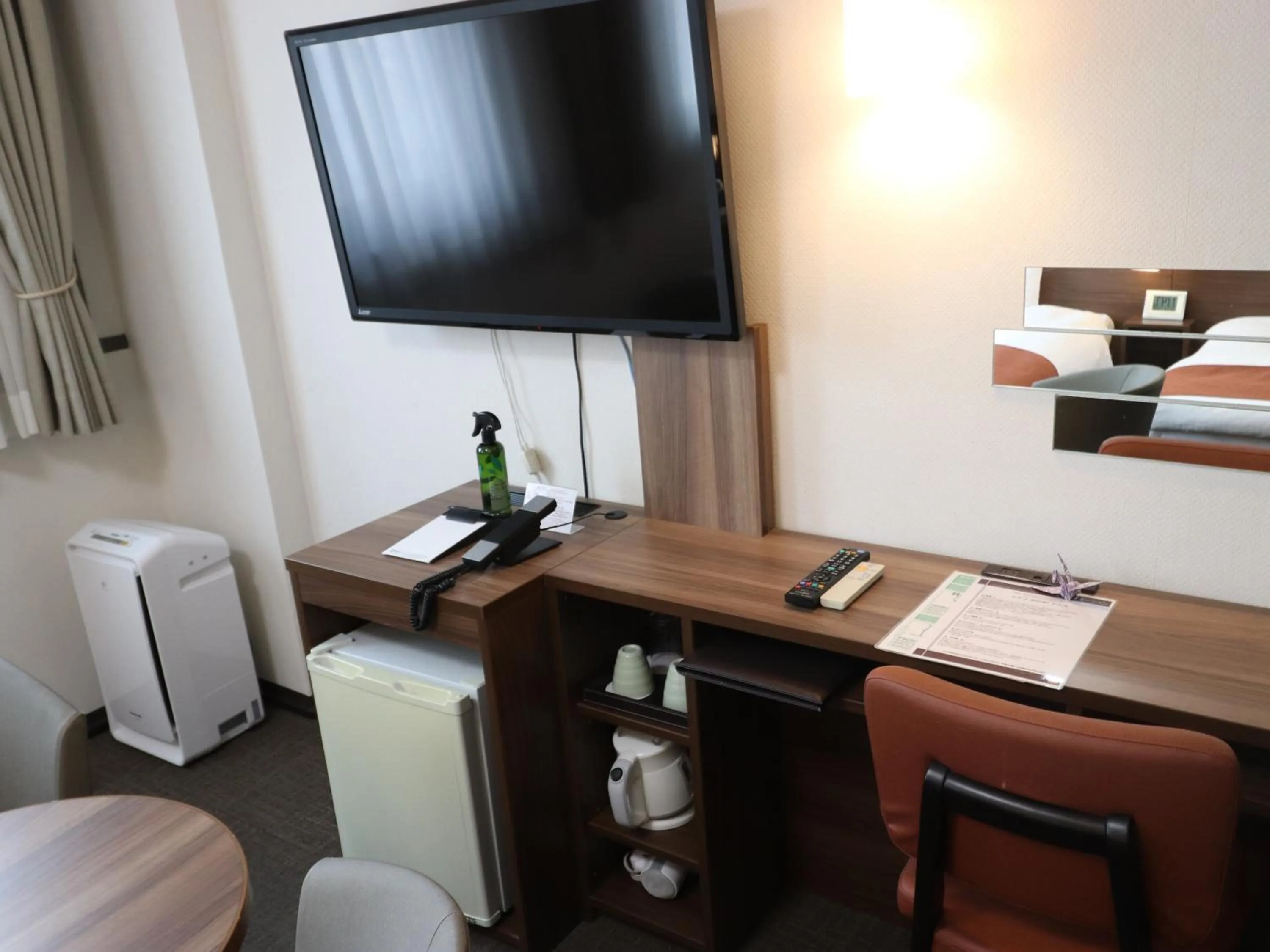 Photo of the whole room in Tokyo Inn