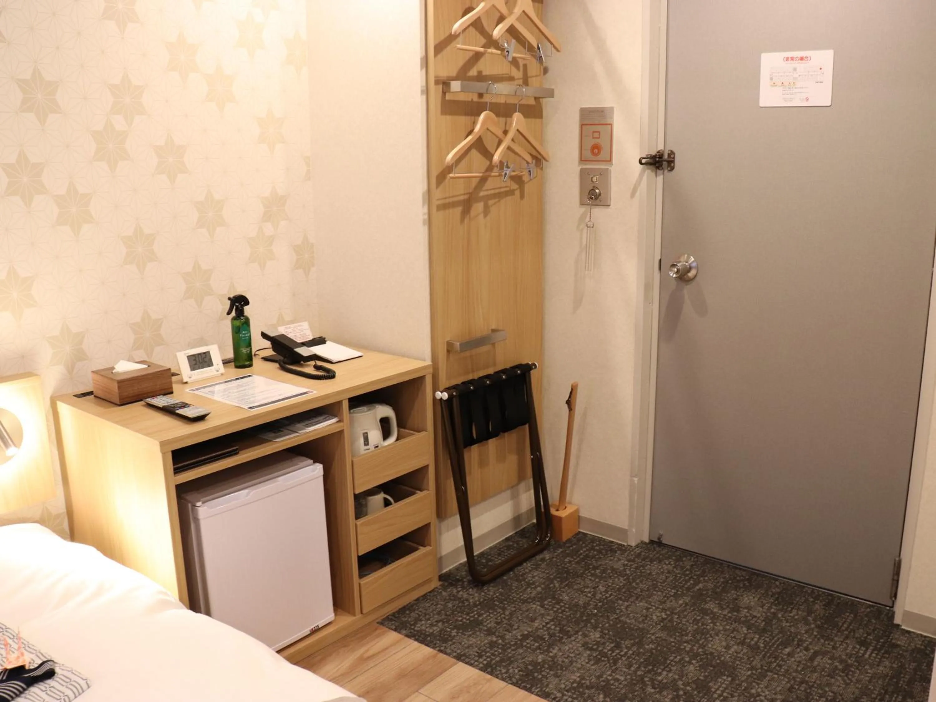 Photo of the whole room in Tokyo Inn