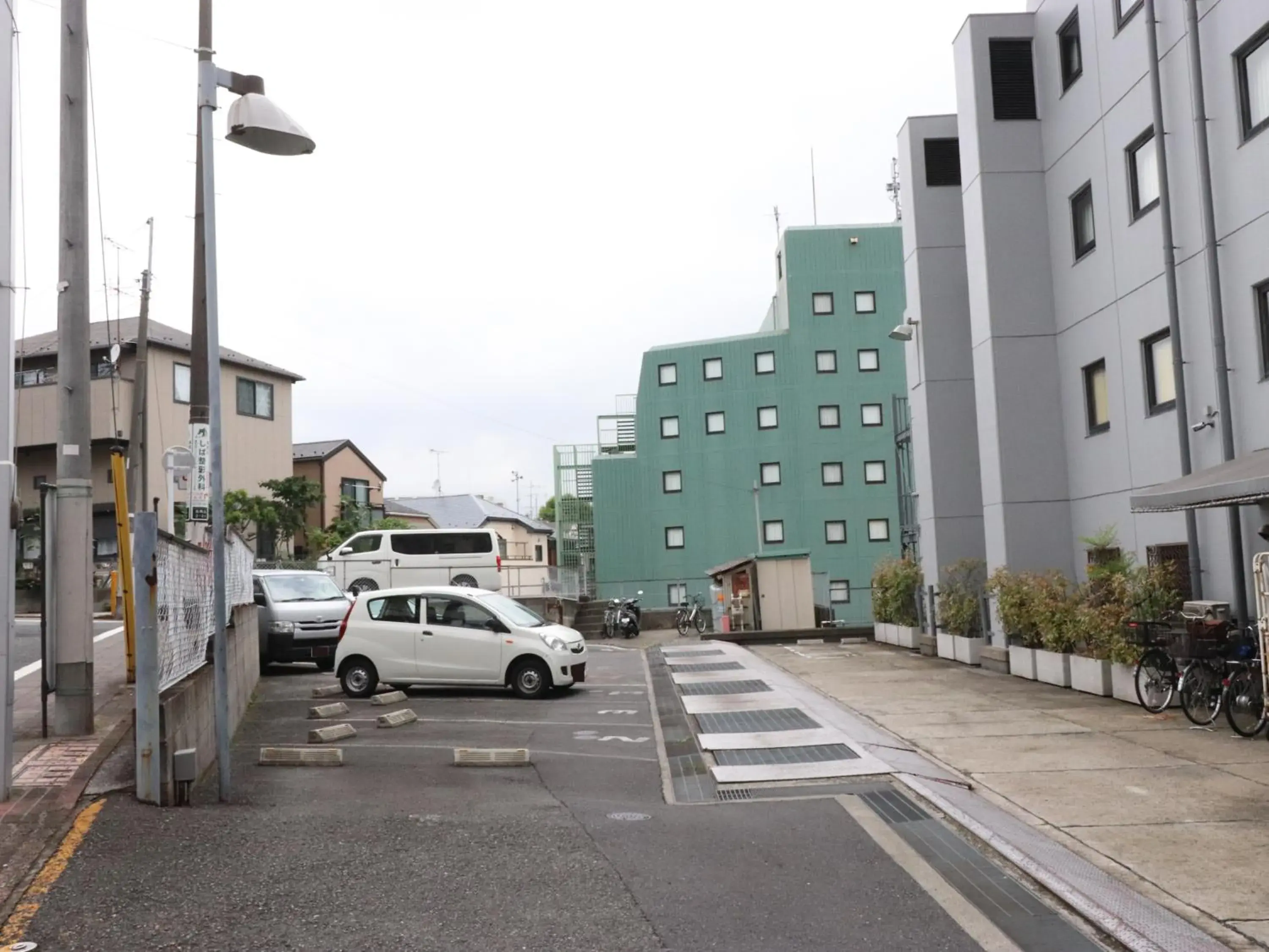 Property building in Tokyo Inn Property building in Tokyo Inn