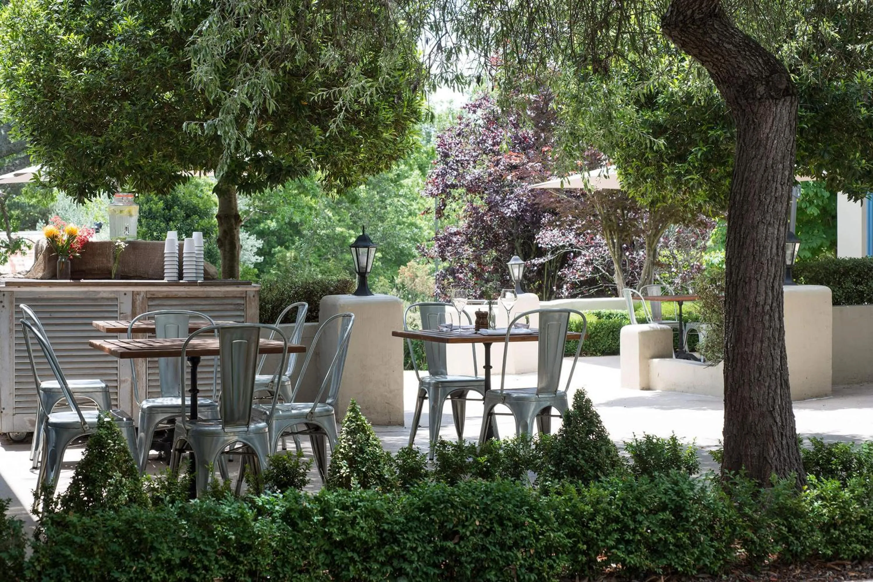 Restaurant/places to eat in Peppers Manor House