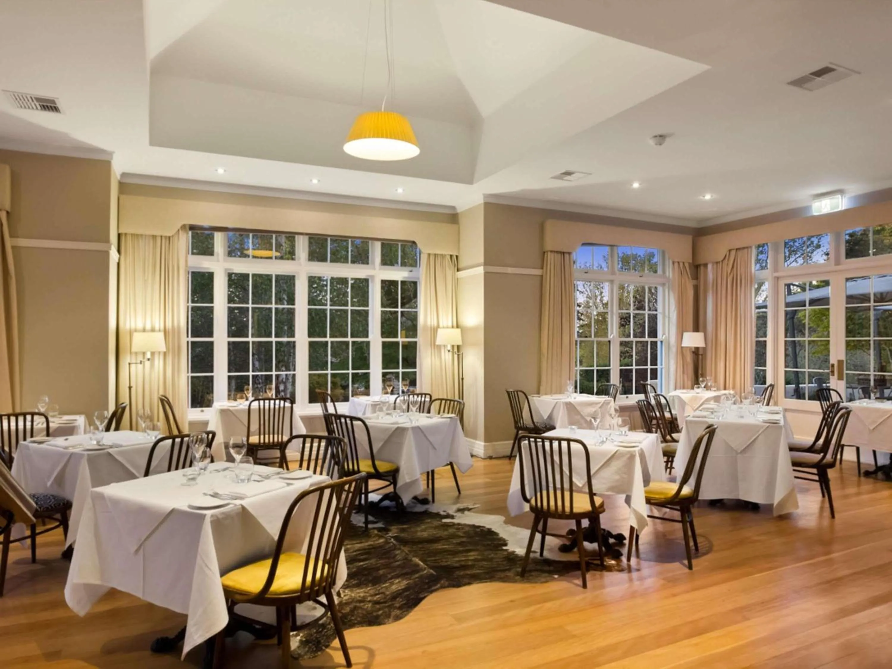 Restaurant/places to eat in Peppers Manor House