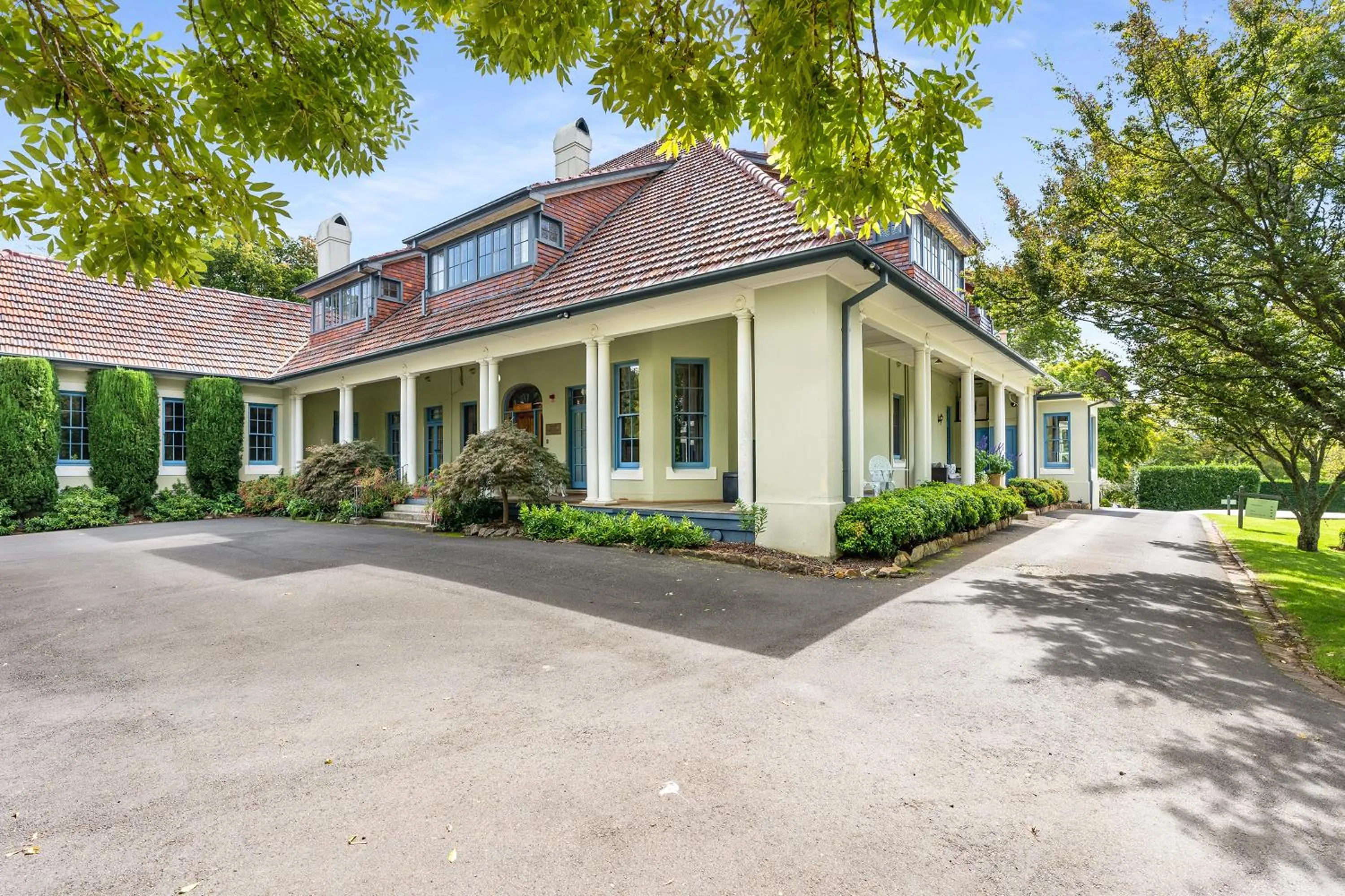 Property building in Peppers Manor House