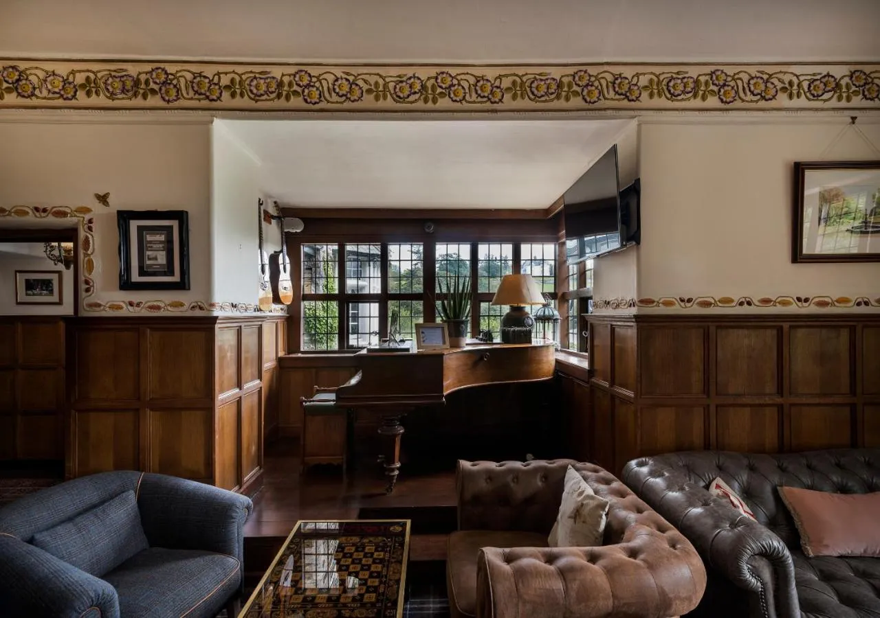 Communal lounge/ TV room in Broadoaks Boutique Country House