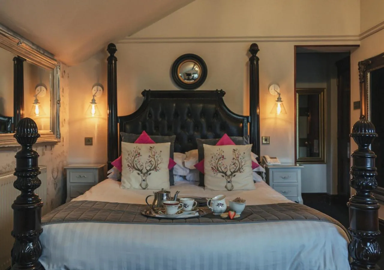 Bed in Broadoaks Boutique Country House