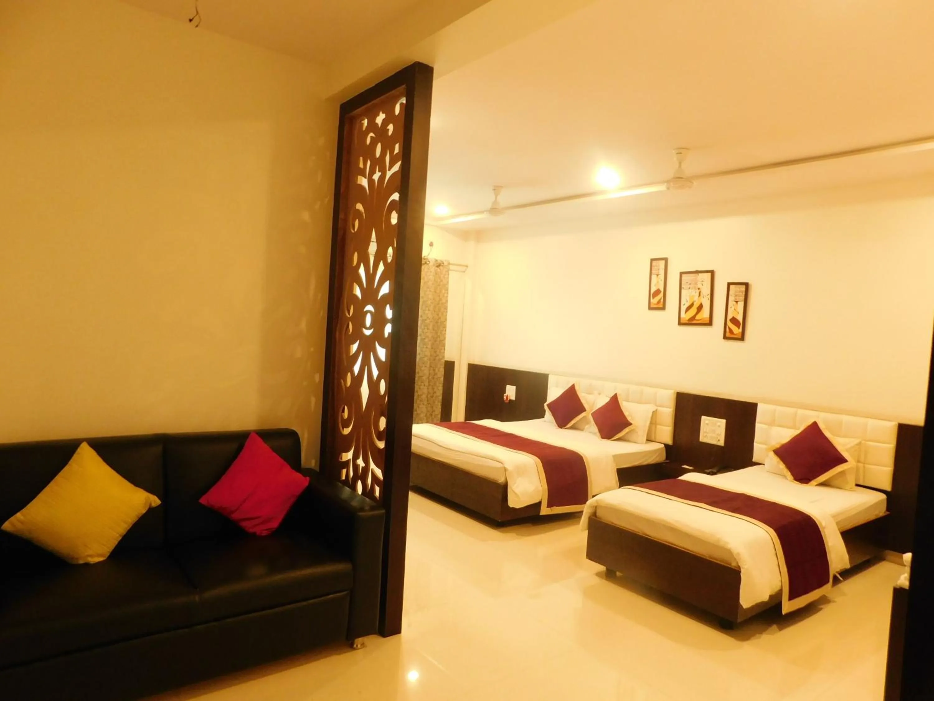 Photo of the whole room, Bed in Hotel Neem Tree