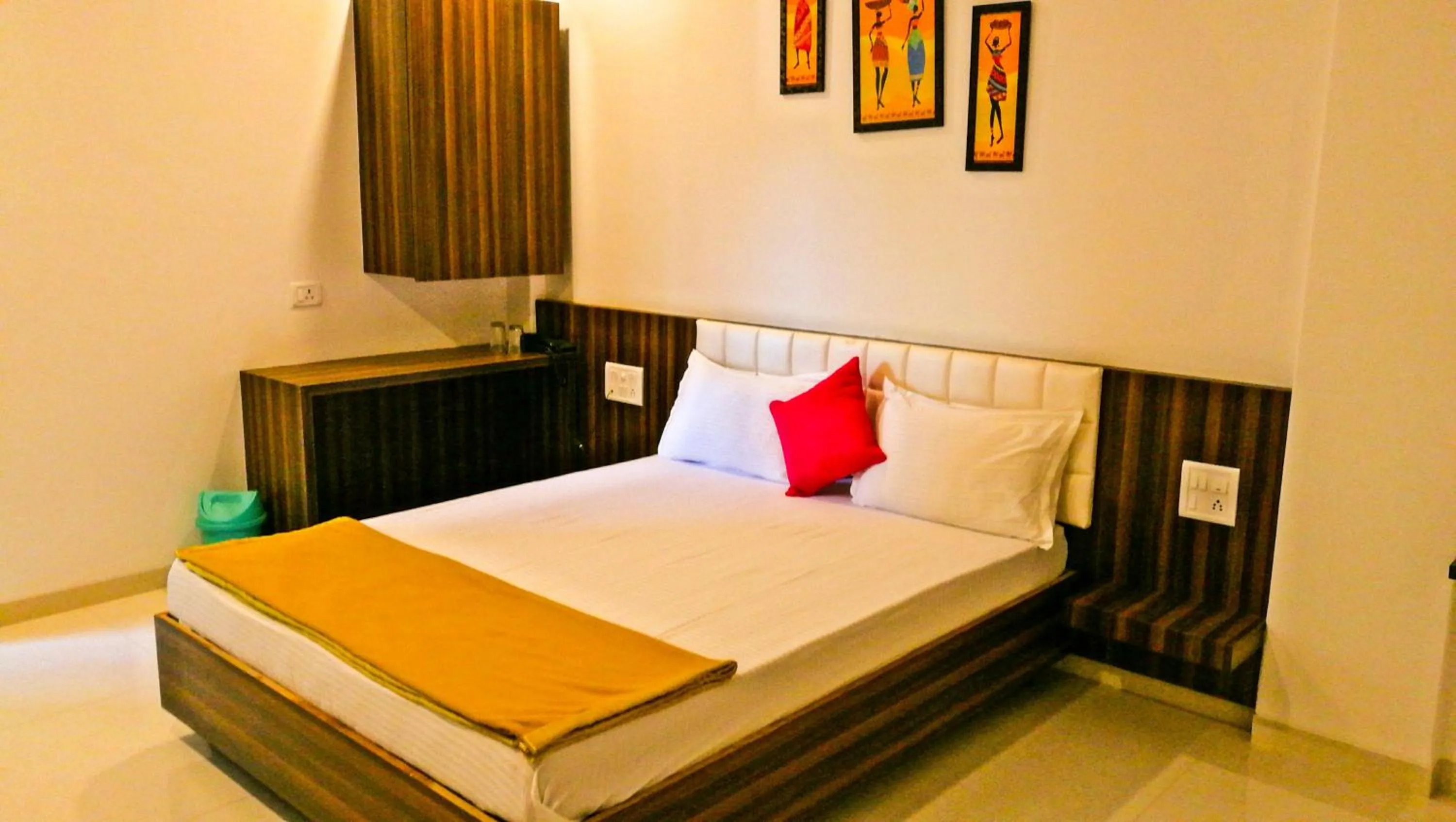 Bed in Hotel Neem Tree