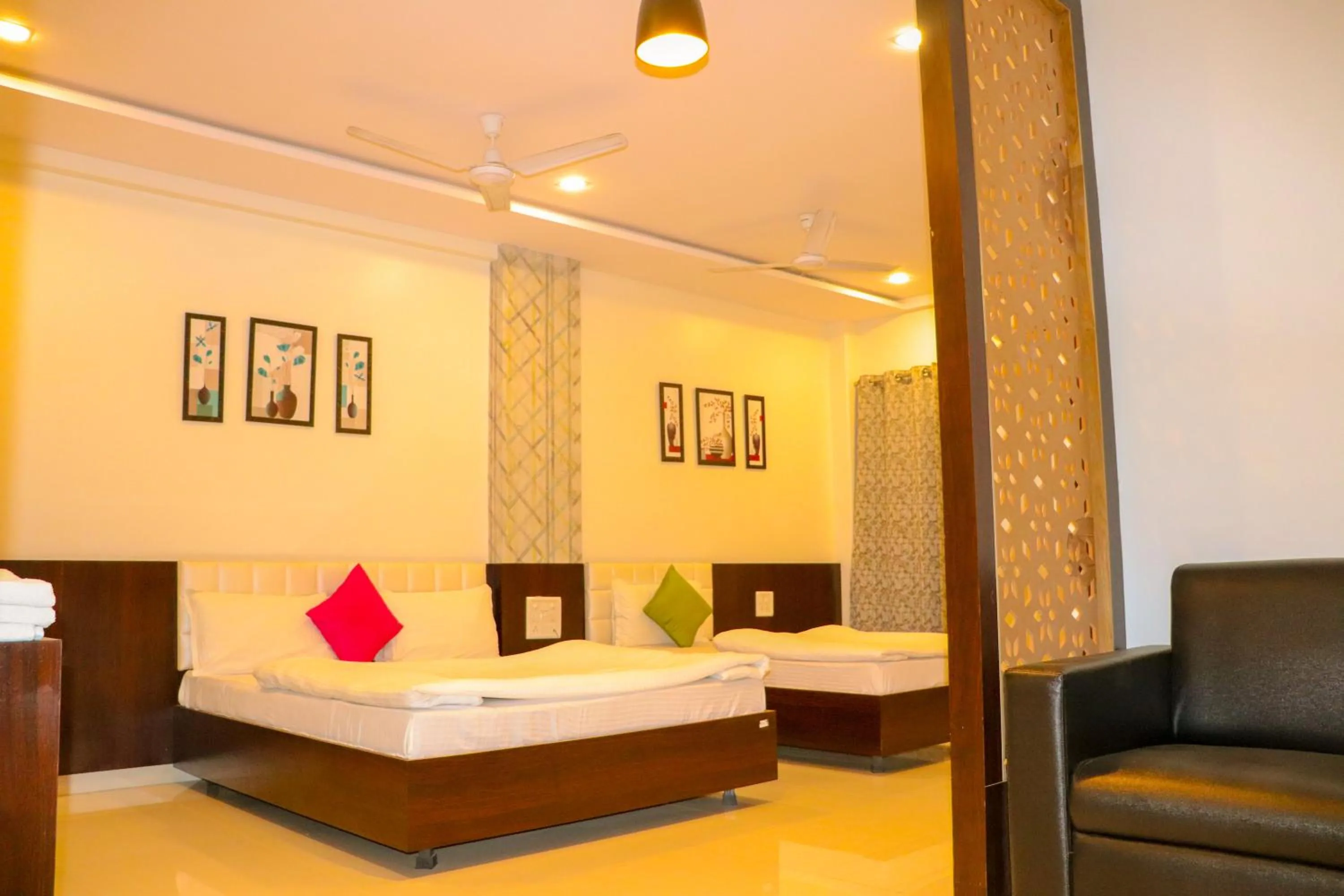 Photo of the whole room, Bed in Hotel Neem Tree