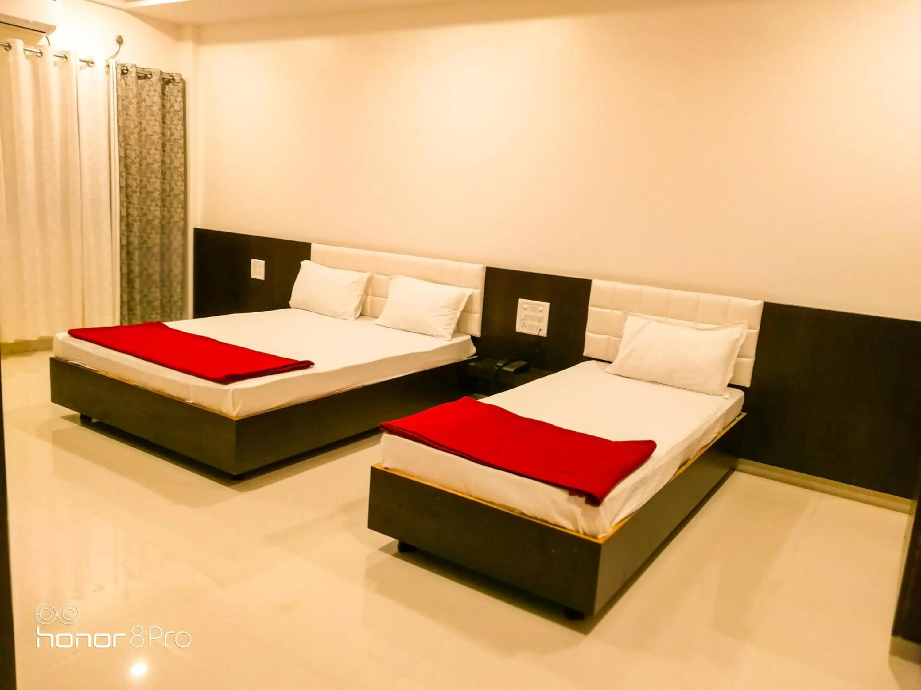 Photo of the whole room, Bed in Hotel Neem Tree