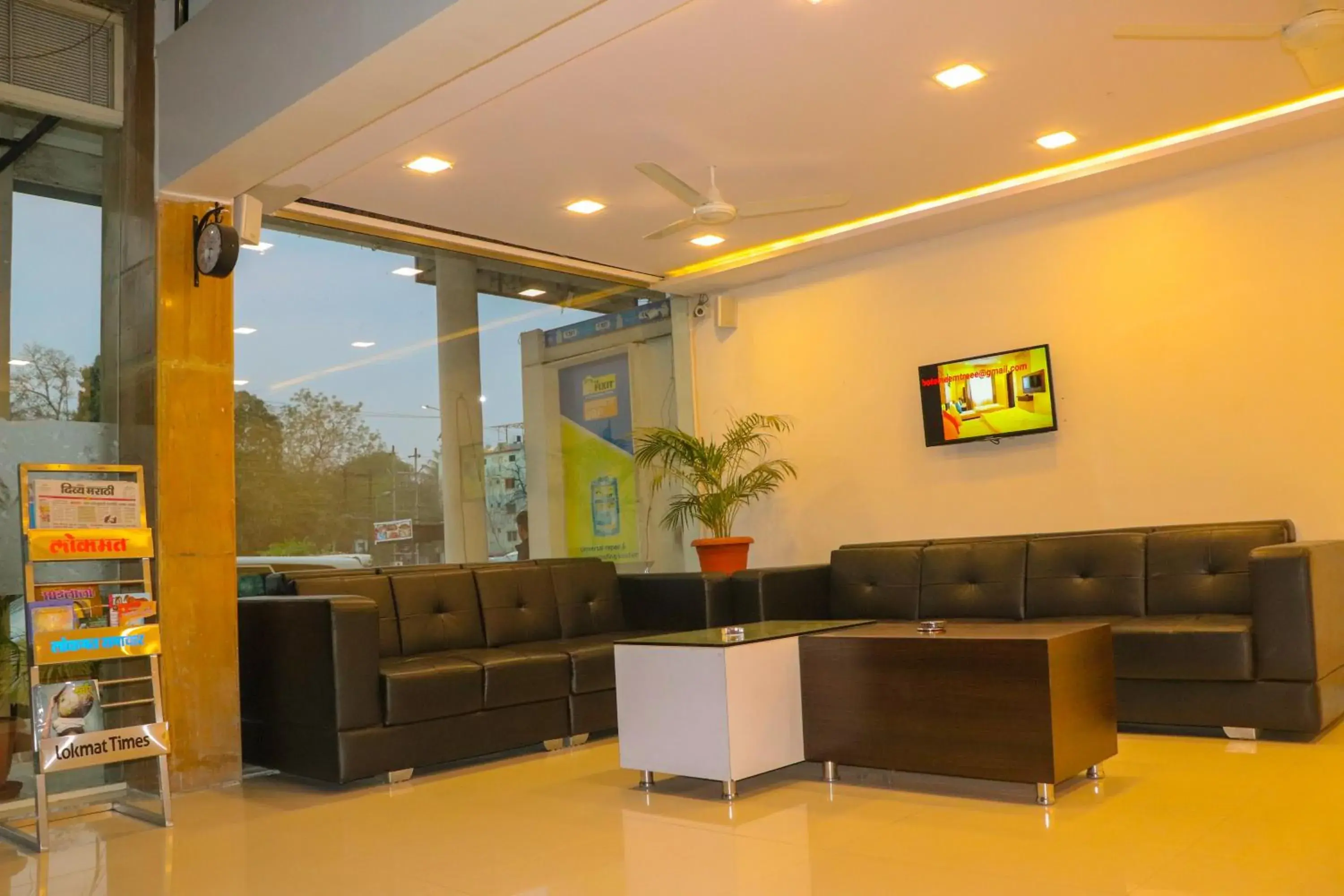 Lobby or reception in Hotel Neem Tree Lobby or reception in Hotel Neem Tree