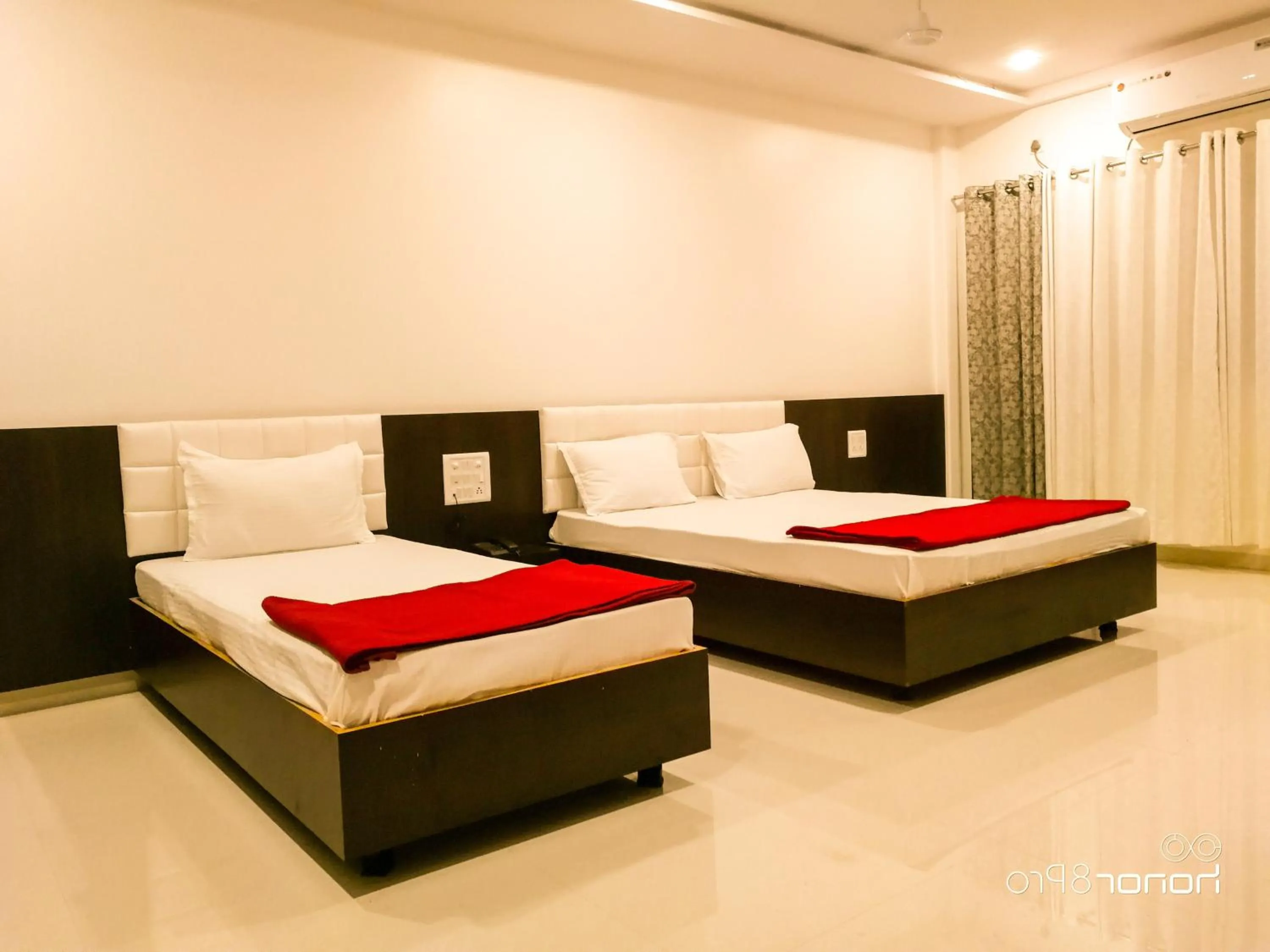 Photo of the whole room, Bed in Hotel Neem Tree