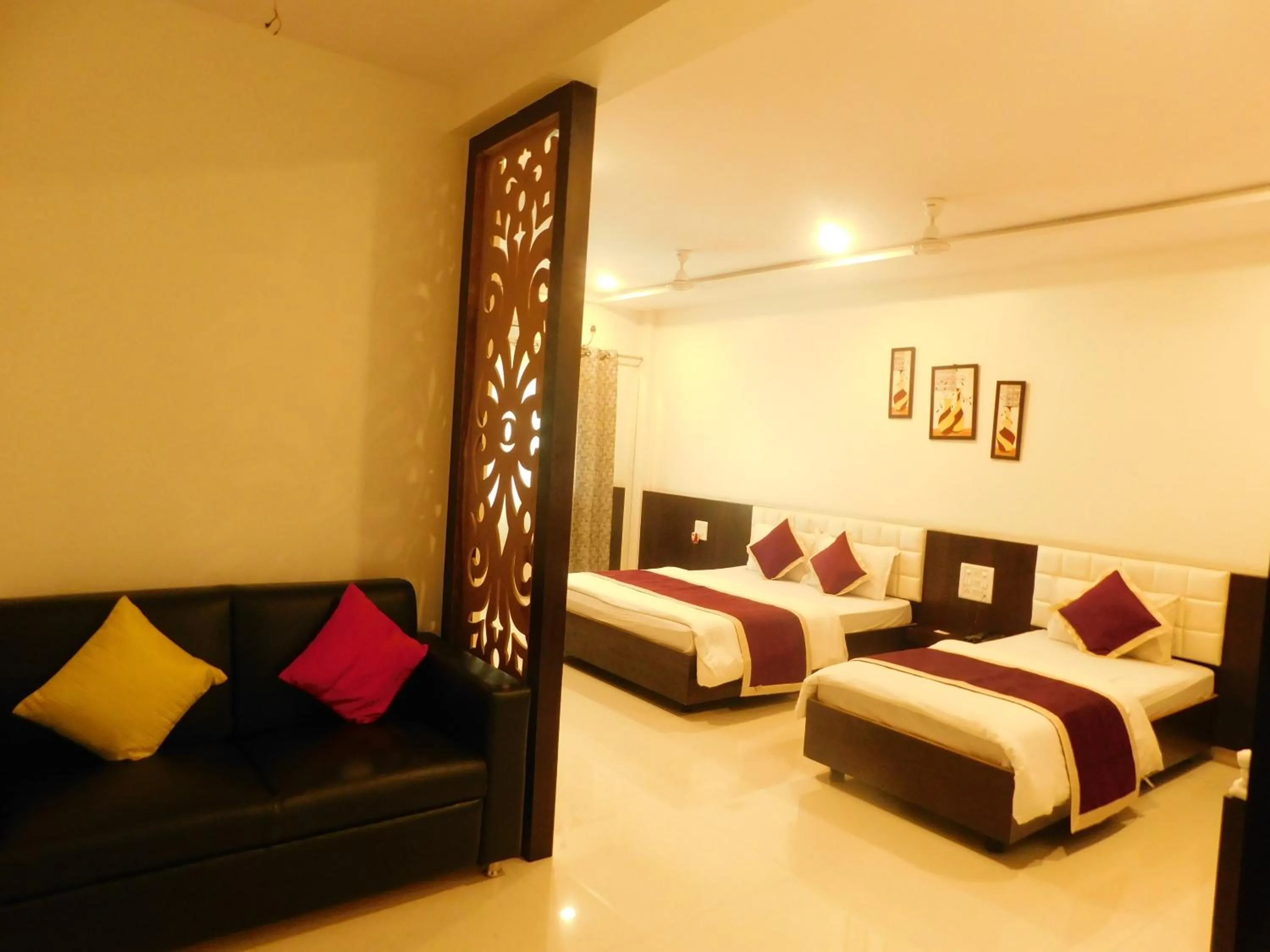 Photo of the whole room, Bed in Hotel Neem Tree