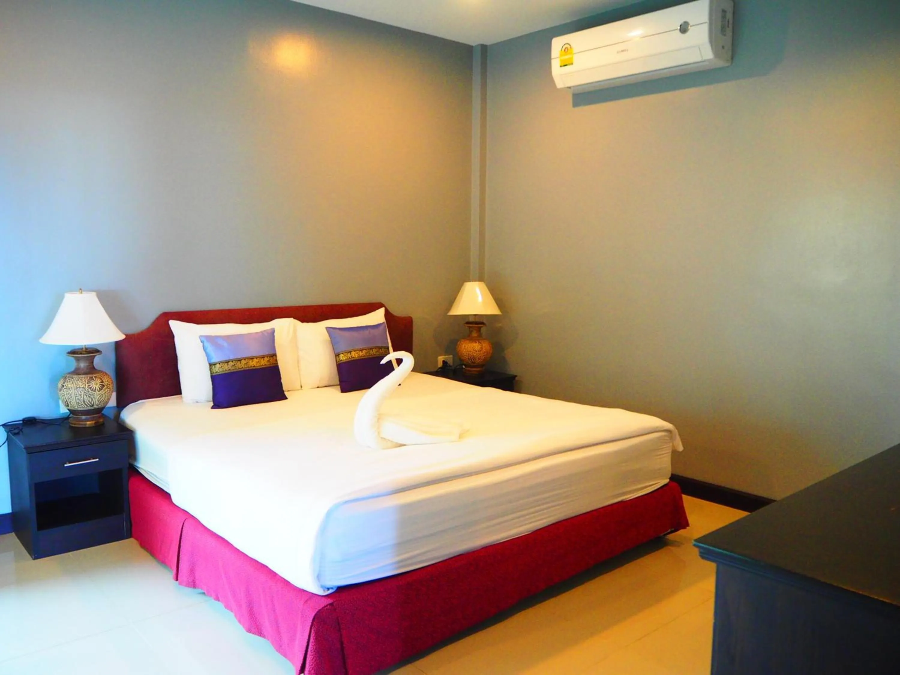 Photo of the whole room, Bed in Dang Sea Beach Resort - SHA