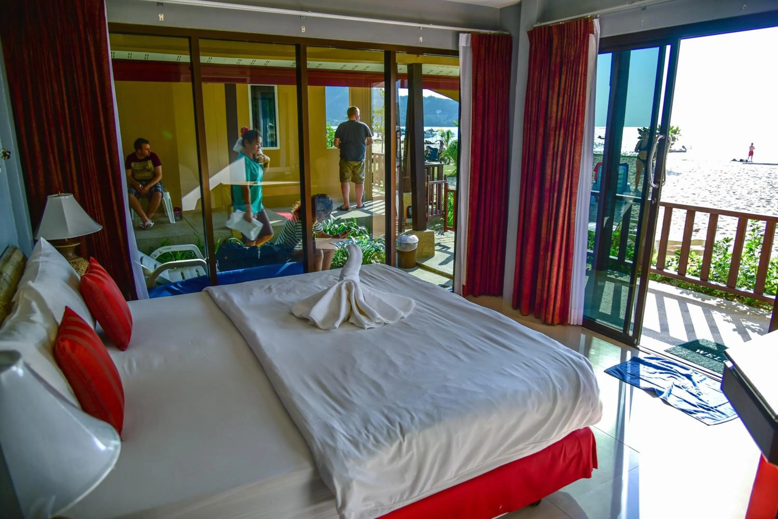 Day, Bed in Dang Sea Beach Resort - SHA