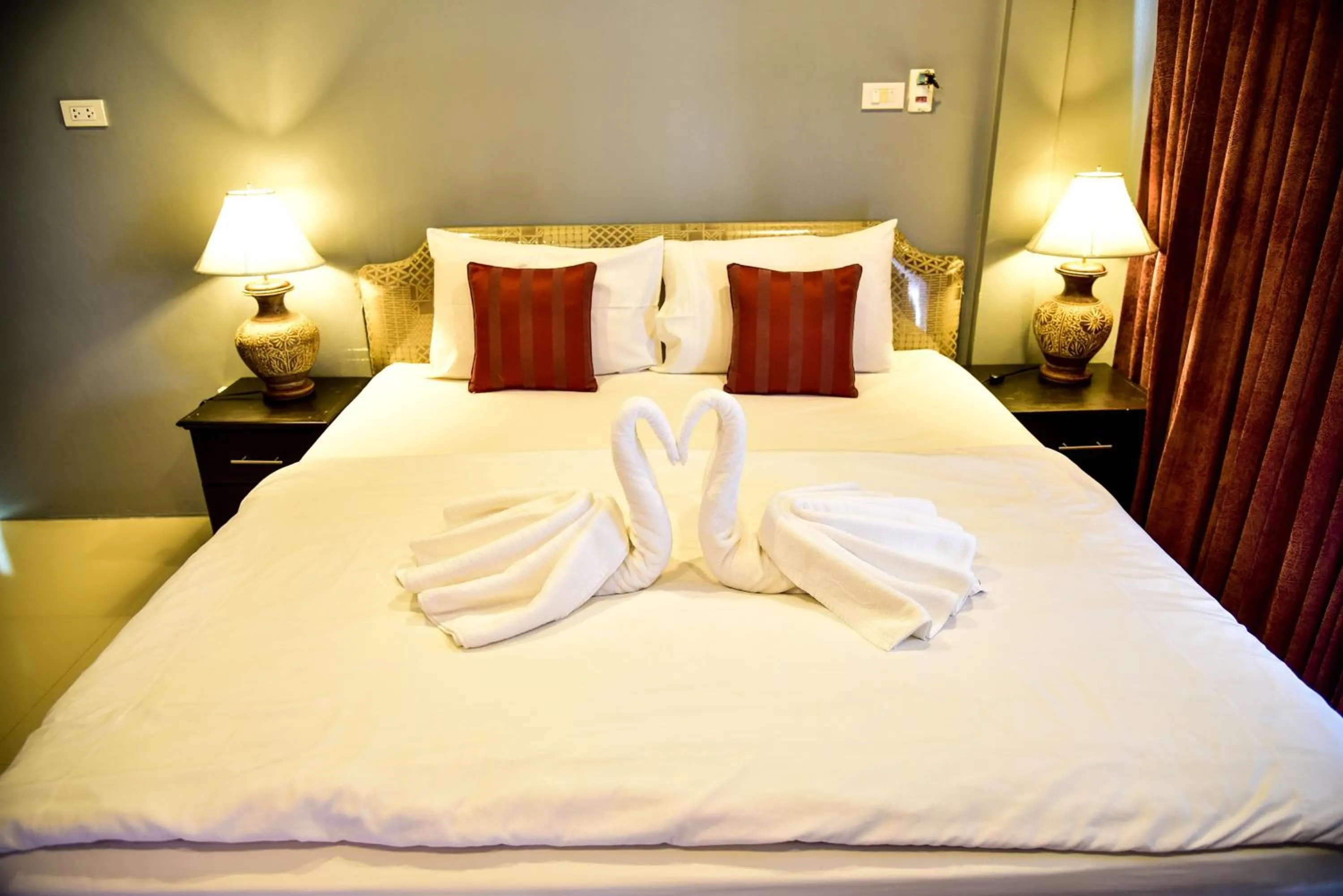 Garden, Bed in Dang Sea Beach Resort - SHA