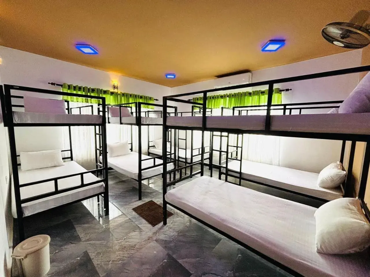 Bunk Bed in Male Dormitory Room in Havelock City Hostel, Colombo Bunk Bed in Male Dormitory Room in Havelock City Hostel, Colombo