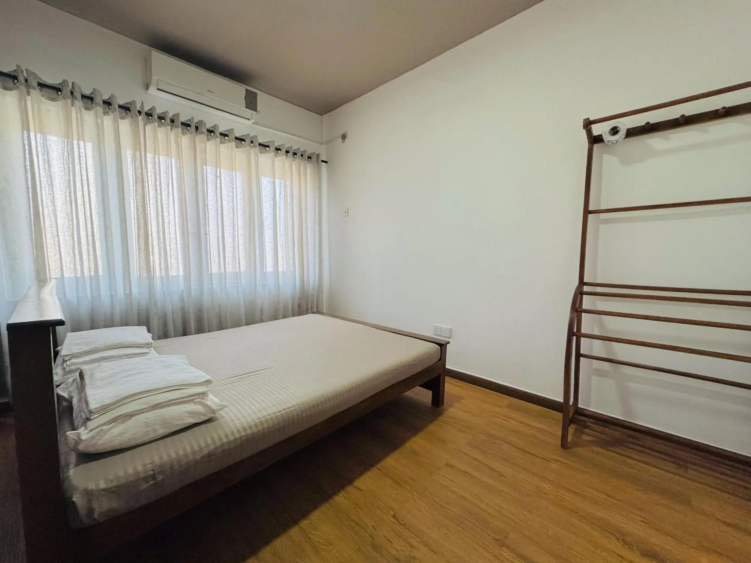 Double Room with Shared Bathroom in Havelock City Hostel, Colombo Double Room with Shared Bathroom in Havelock City Hostel, Colombo