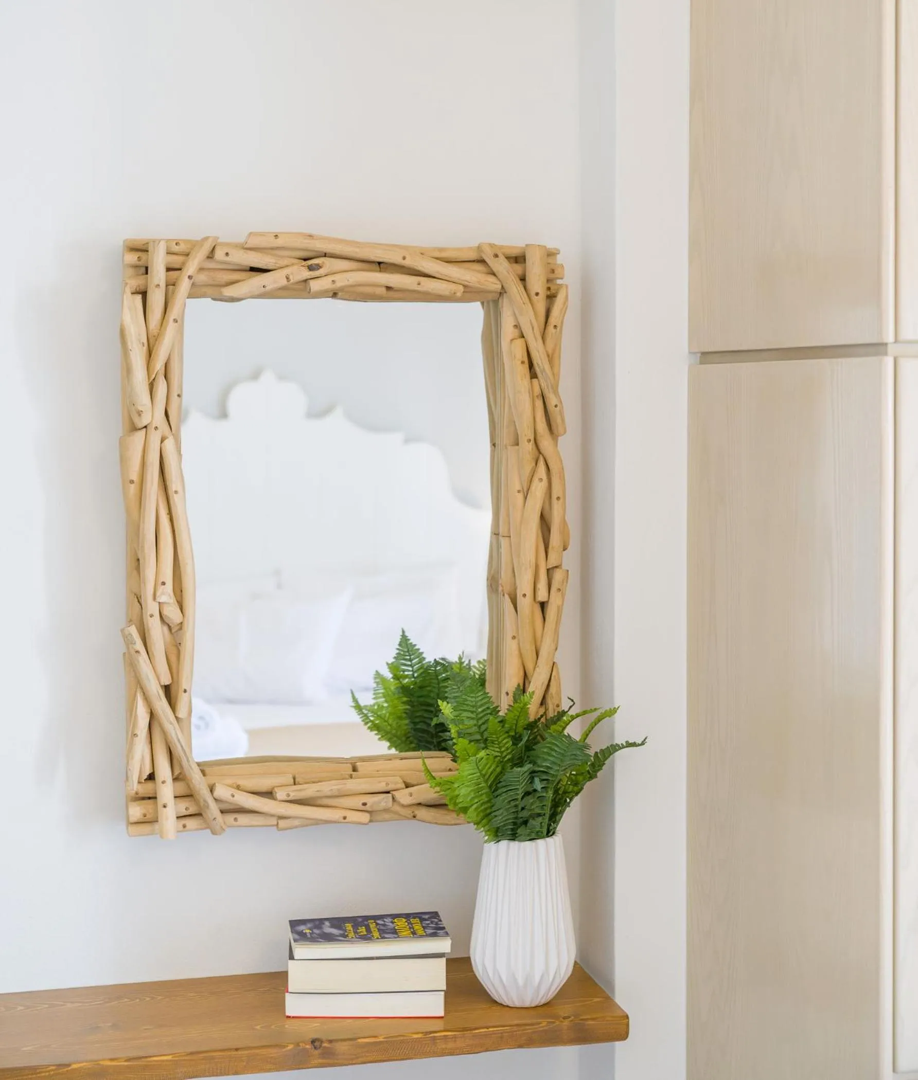 Decorative detail in Sweet Home Naxos