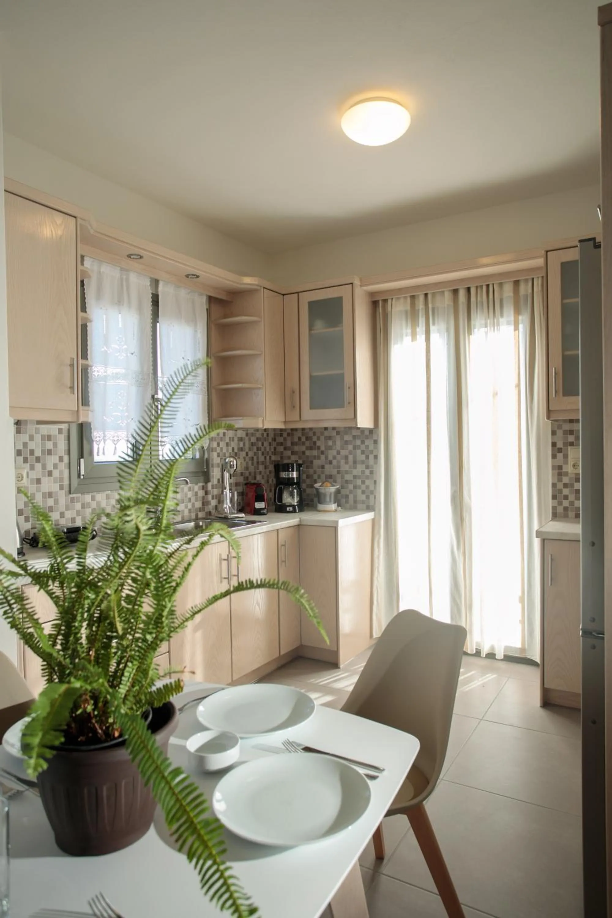 Kitchen or kitchenette in Sweet Home Naxos
