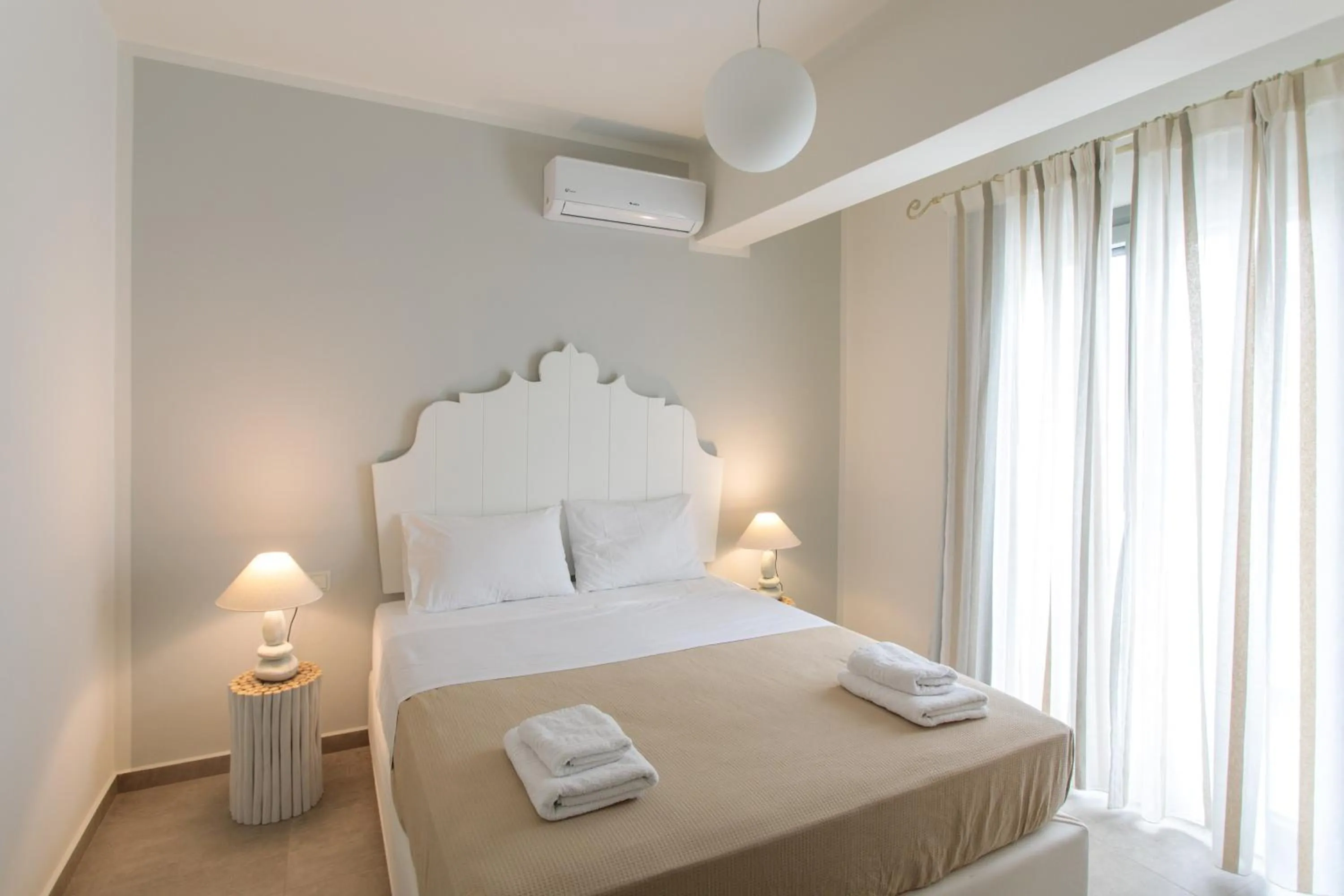 Bed in Sweet Home Naxos