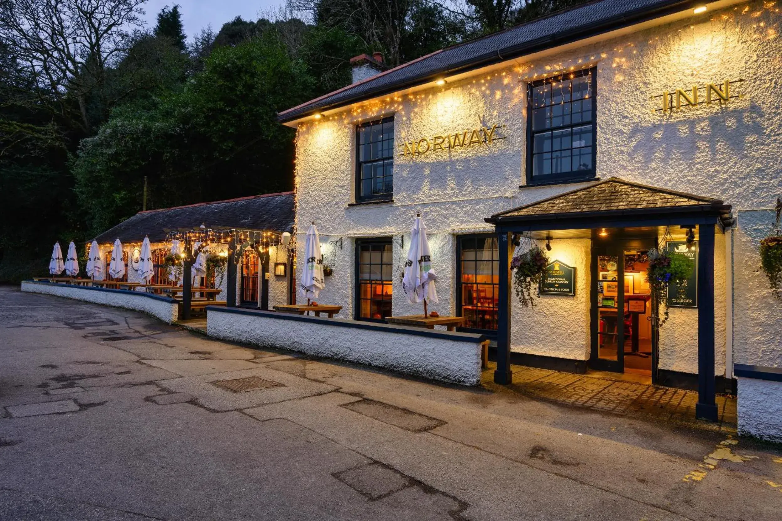 Property building in The Norway Inn Property building in The Norway Inn