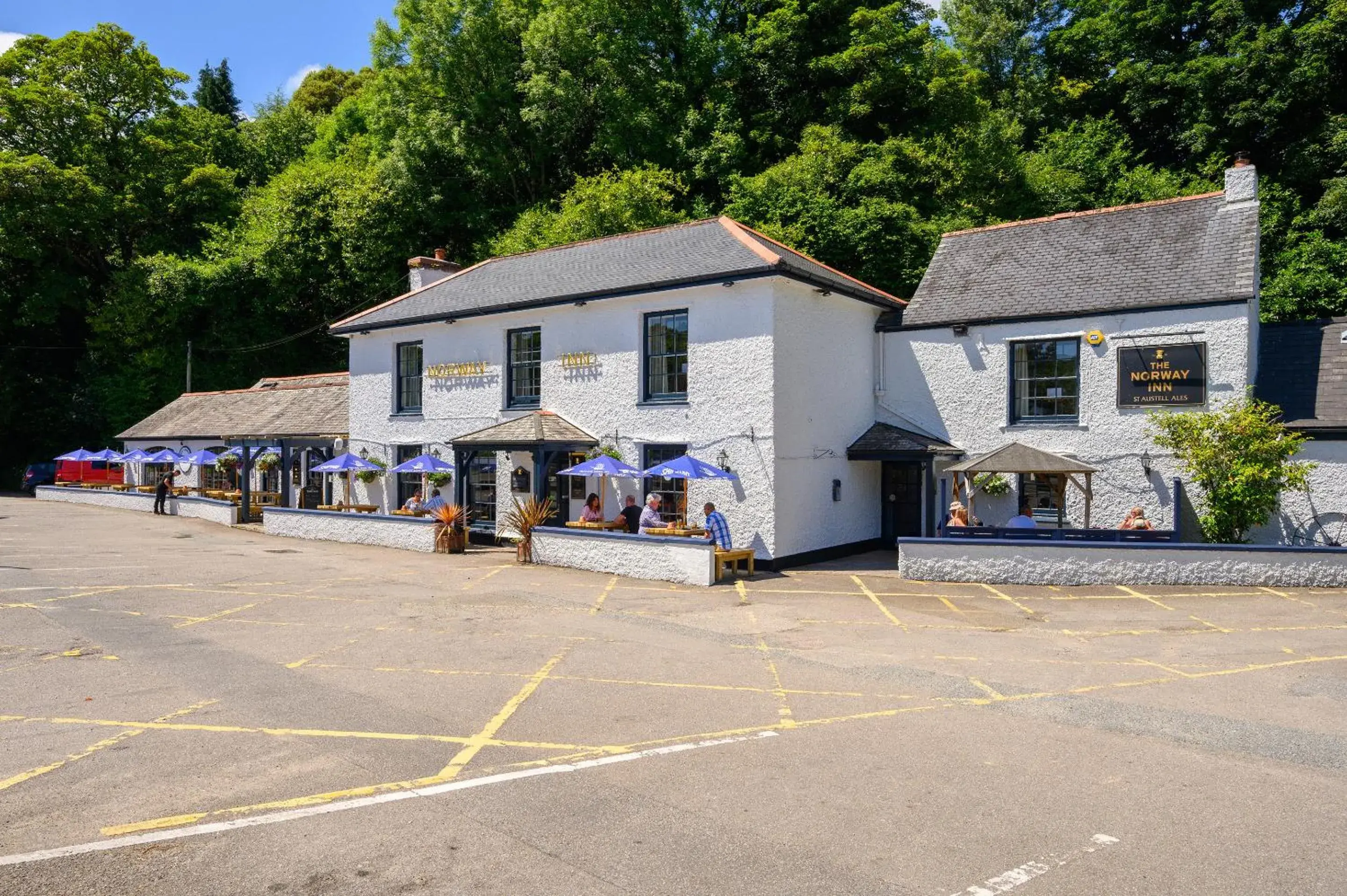 Property building in The Norway Inn Property building in The Norway Inn