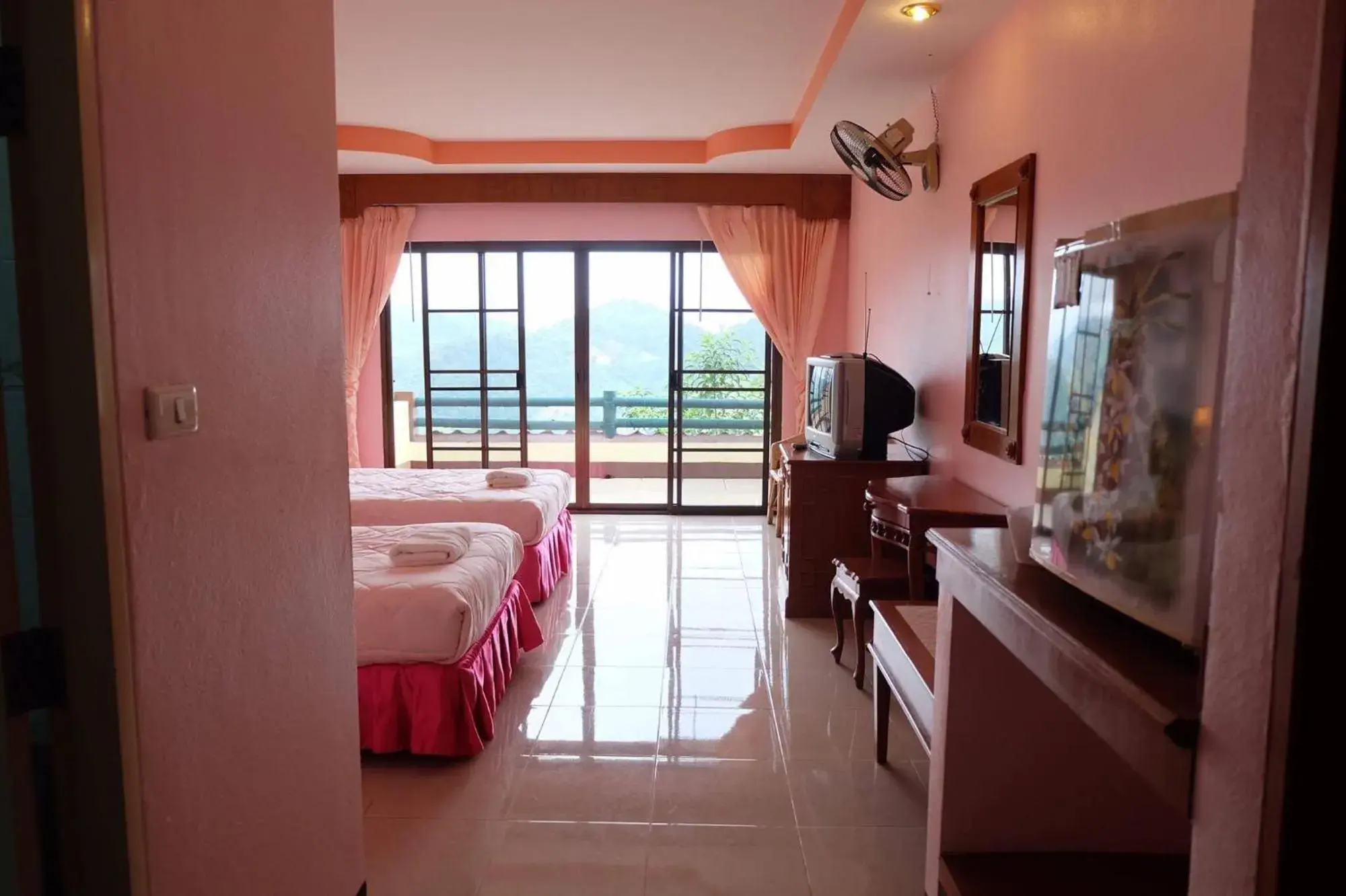 Standard Twin Room with Fan in Maesalong Villa Standard Twin Room with Fan in Maesalong Villa