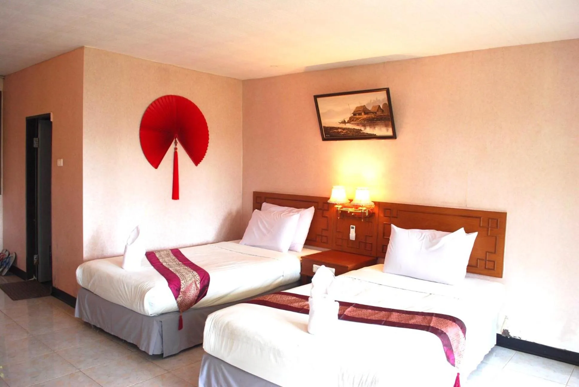 Superior Twin Room with Air Condition  in Maesalong Villa