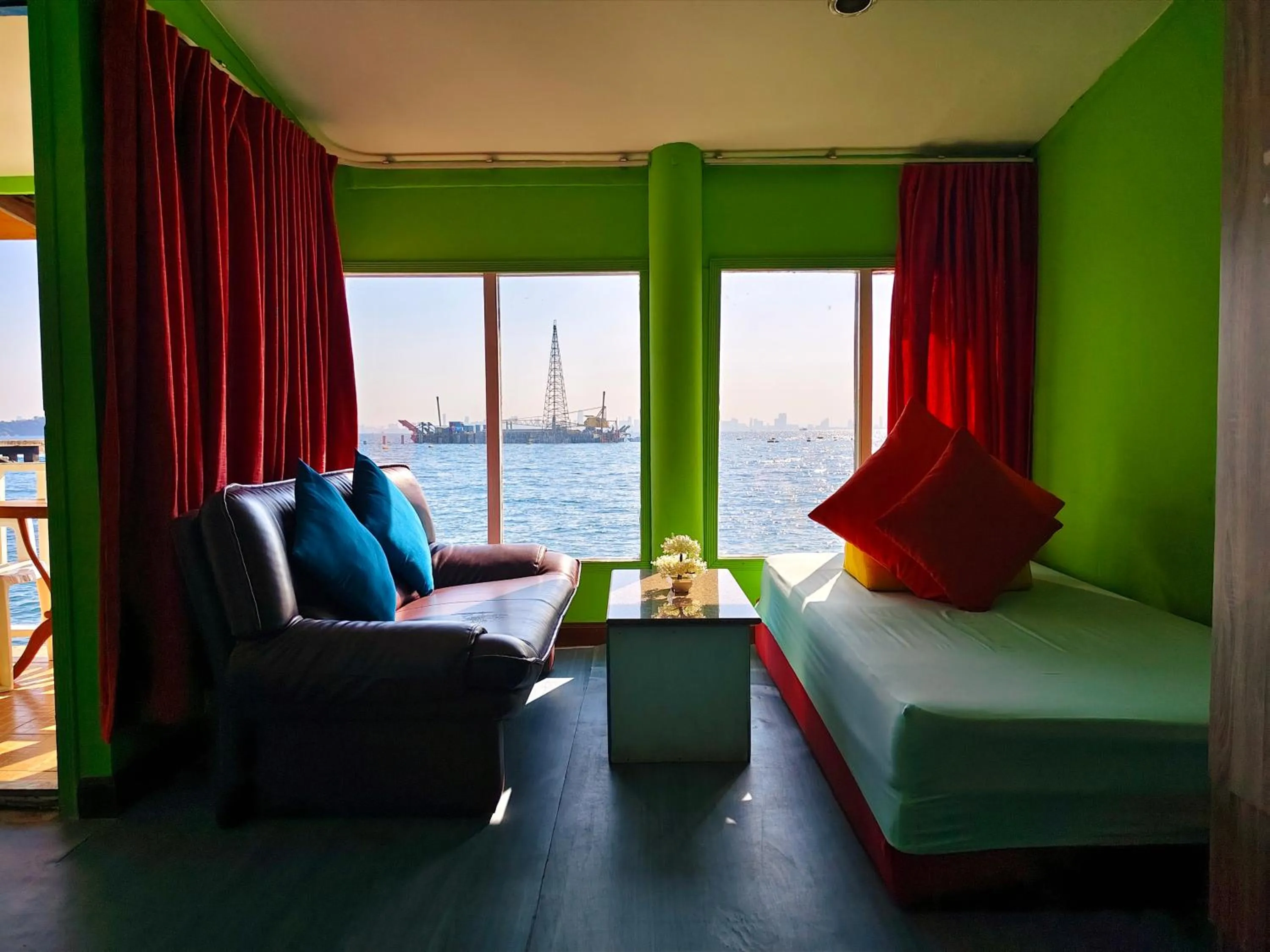 View (from property/room), Bed in Lareena Resort Koh Larn Pattaya