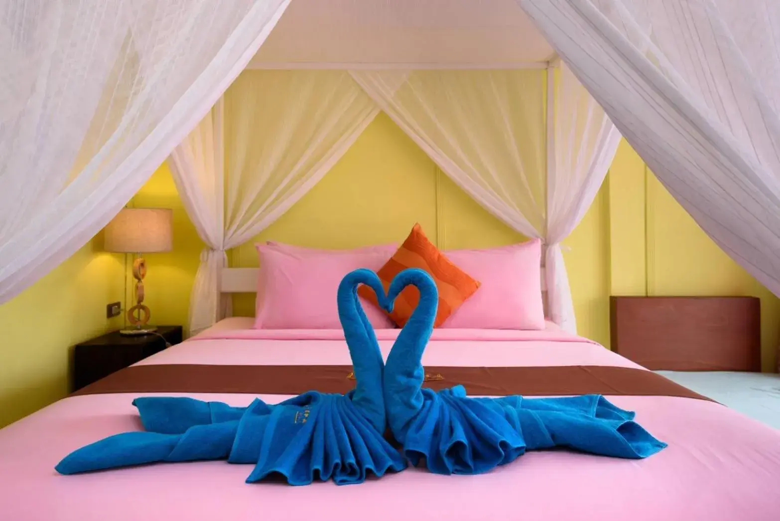 Bed in Lareena Resort Koh Larn Pattaya Bed in Lareena Resort Koh Larn Pattaya