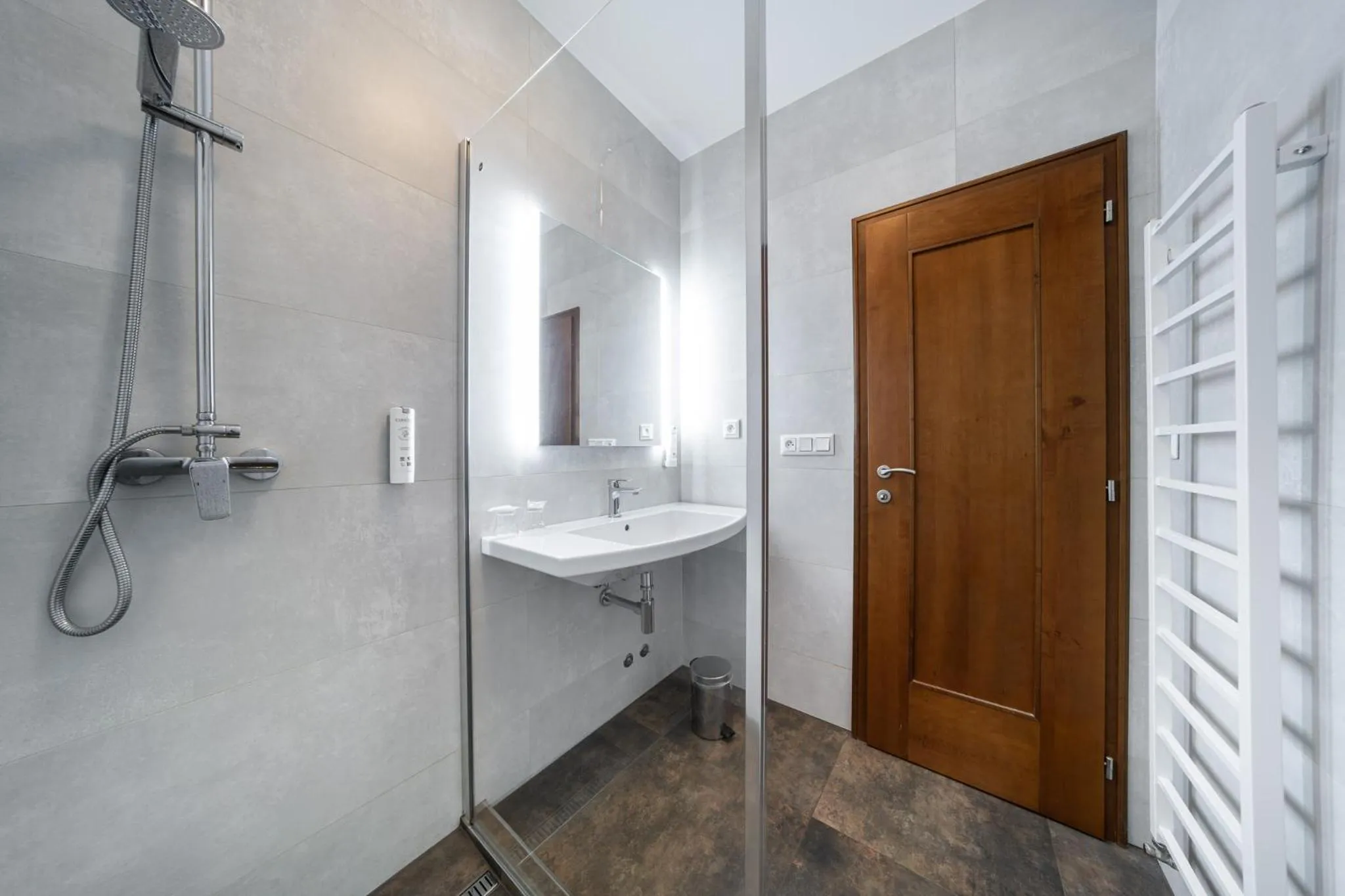 Bathroom in April hotel Panorama