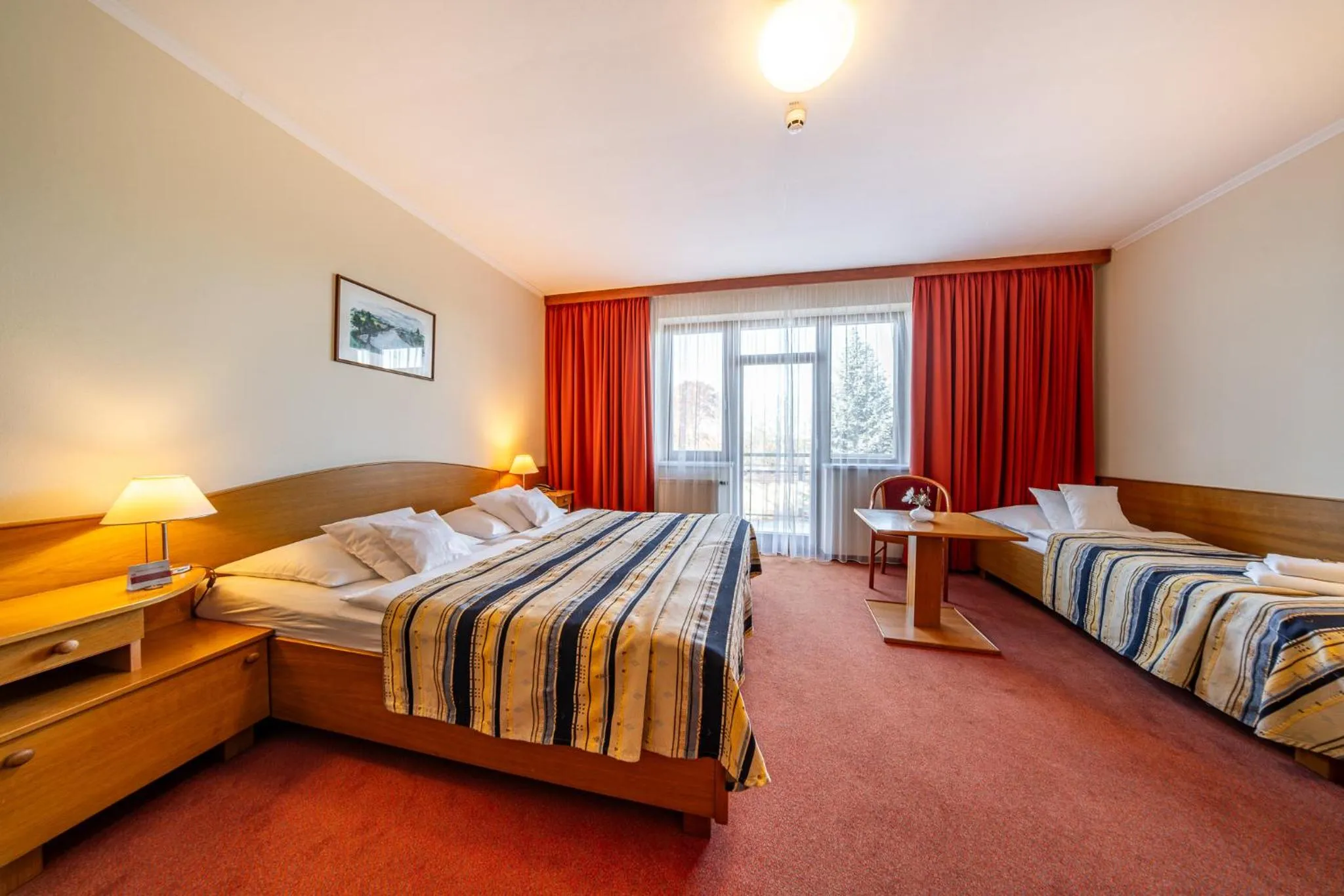 Bedroom, Bed in April hotel Panorama