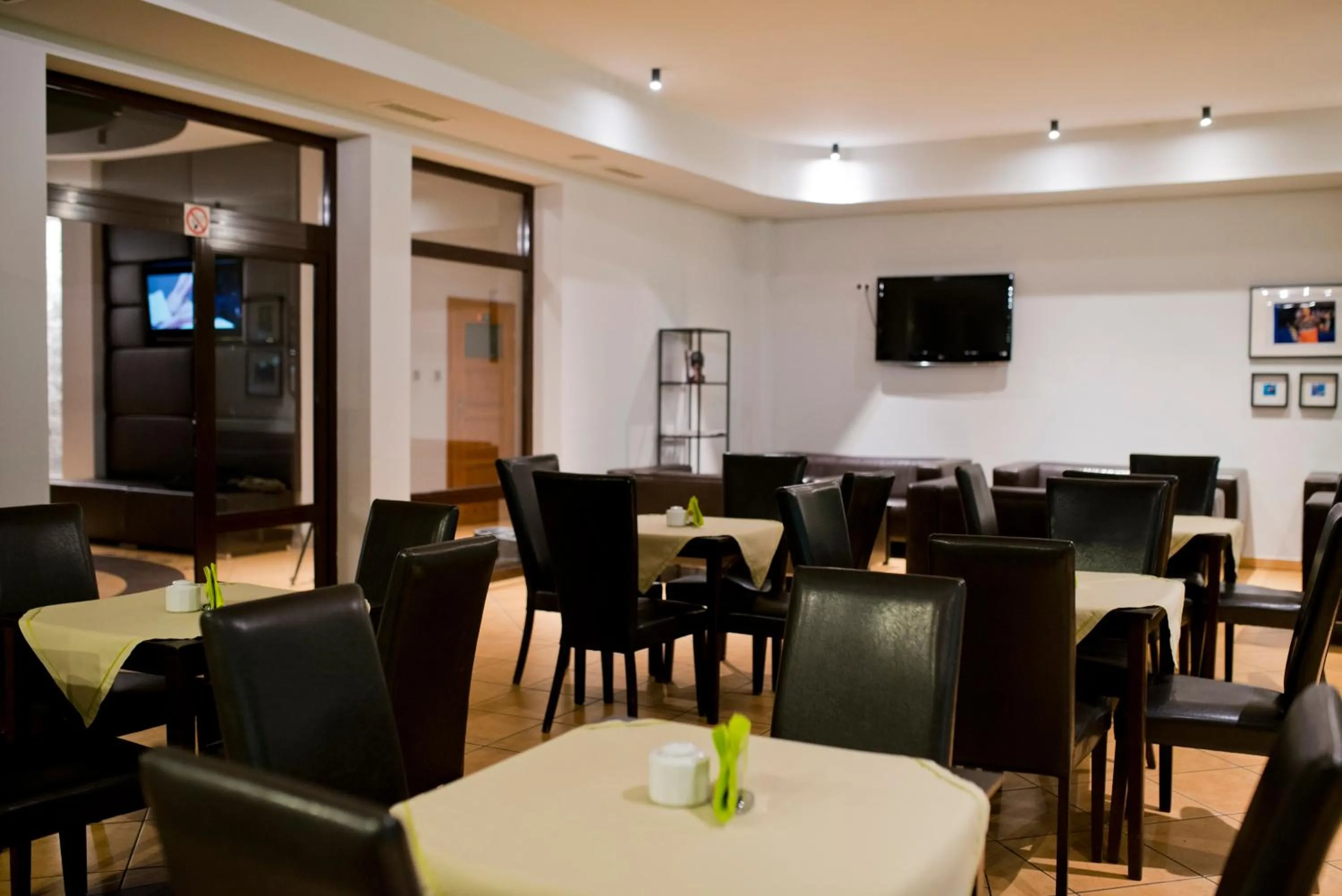 Restaurant/places to eat in Hotel Centrum