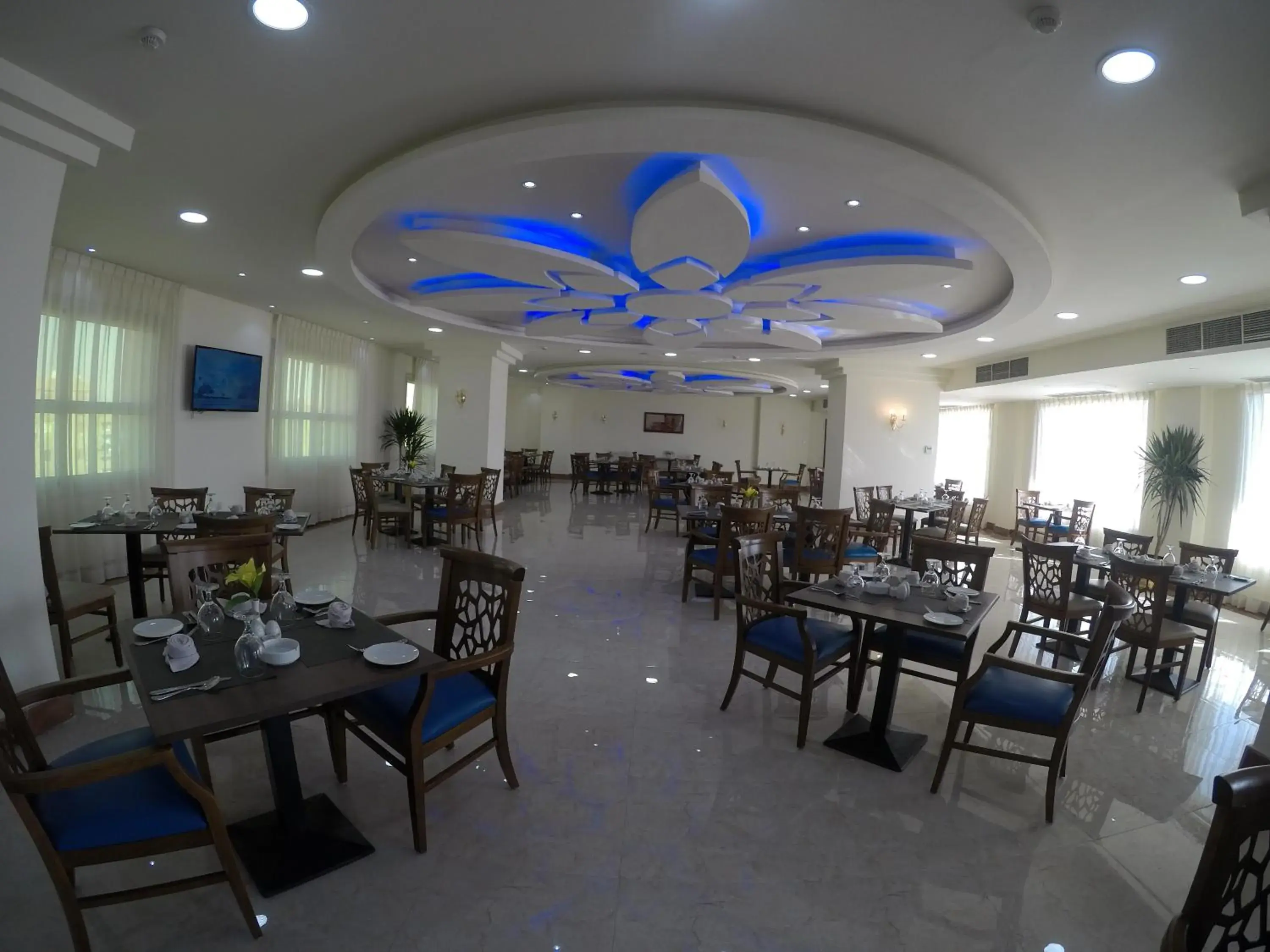 Restaurant/places to eat in Rehana Plaza Hotel Restaurant/places to eat in Rehana Plaza Hotel