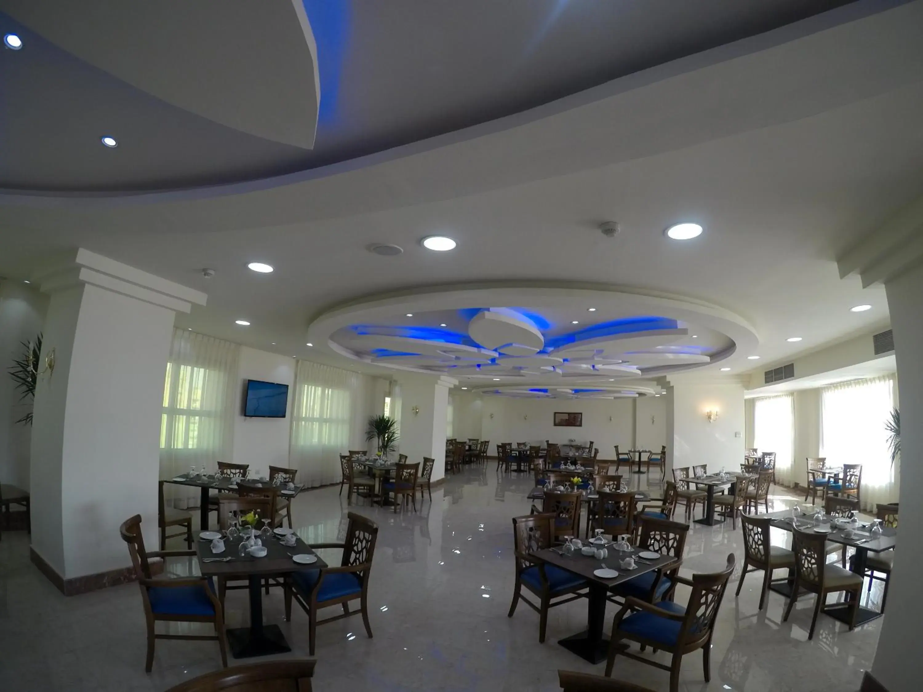 Restaurant/places to eat in Rehana Plaza Hotel Restaurant/places to eat in Rehana Plaza Hotel