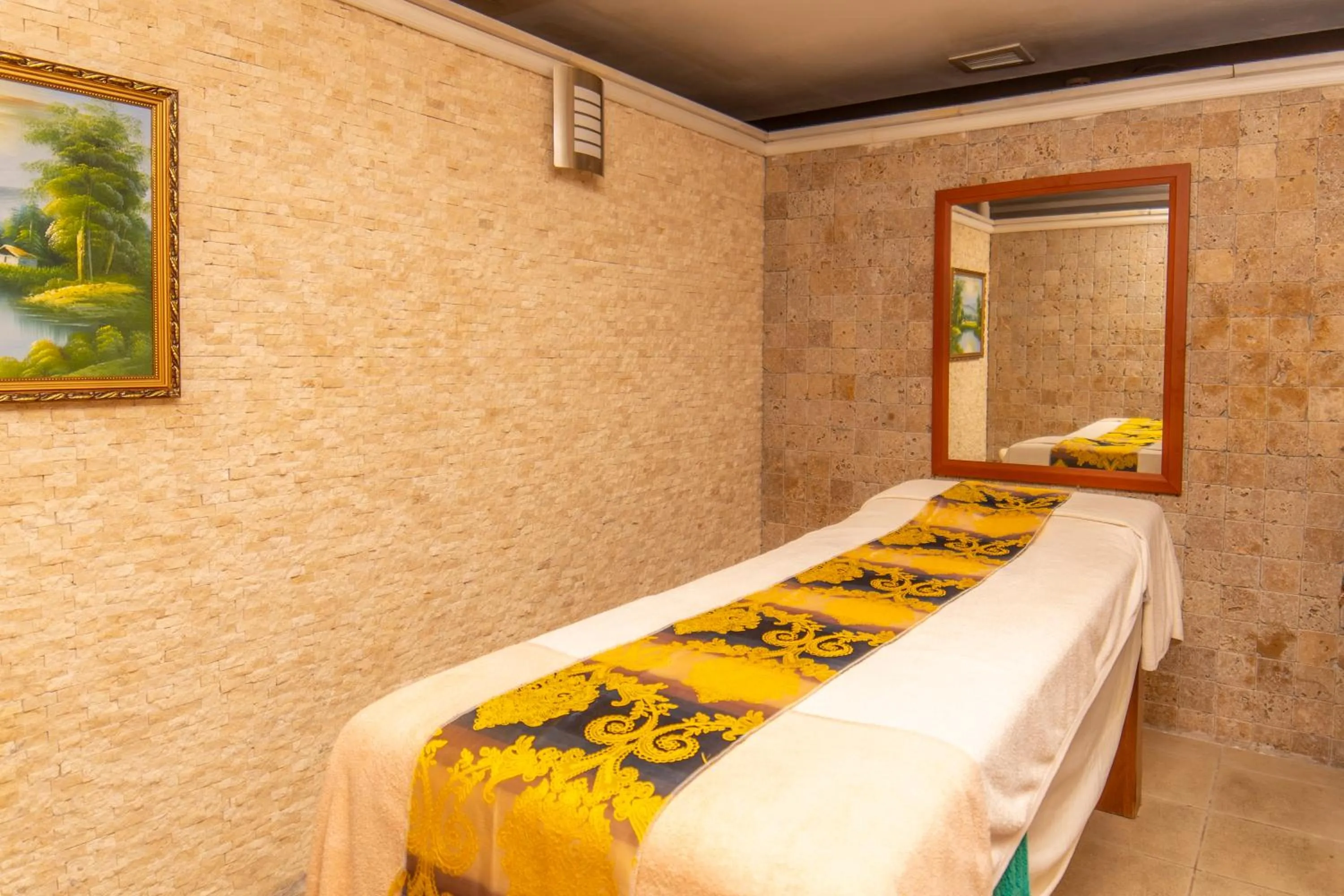 Spa and wellness centre/facilities, Bed in Selenium Hotel