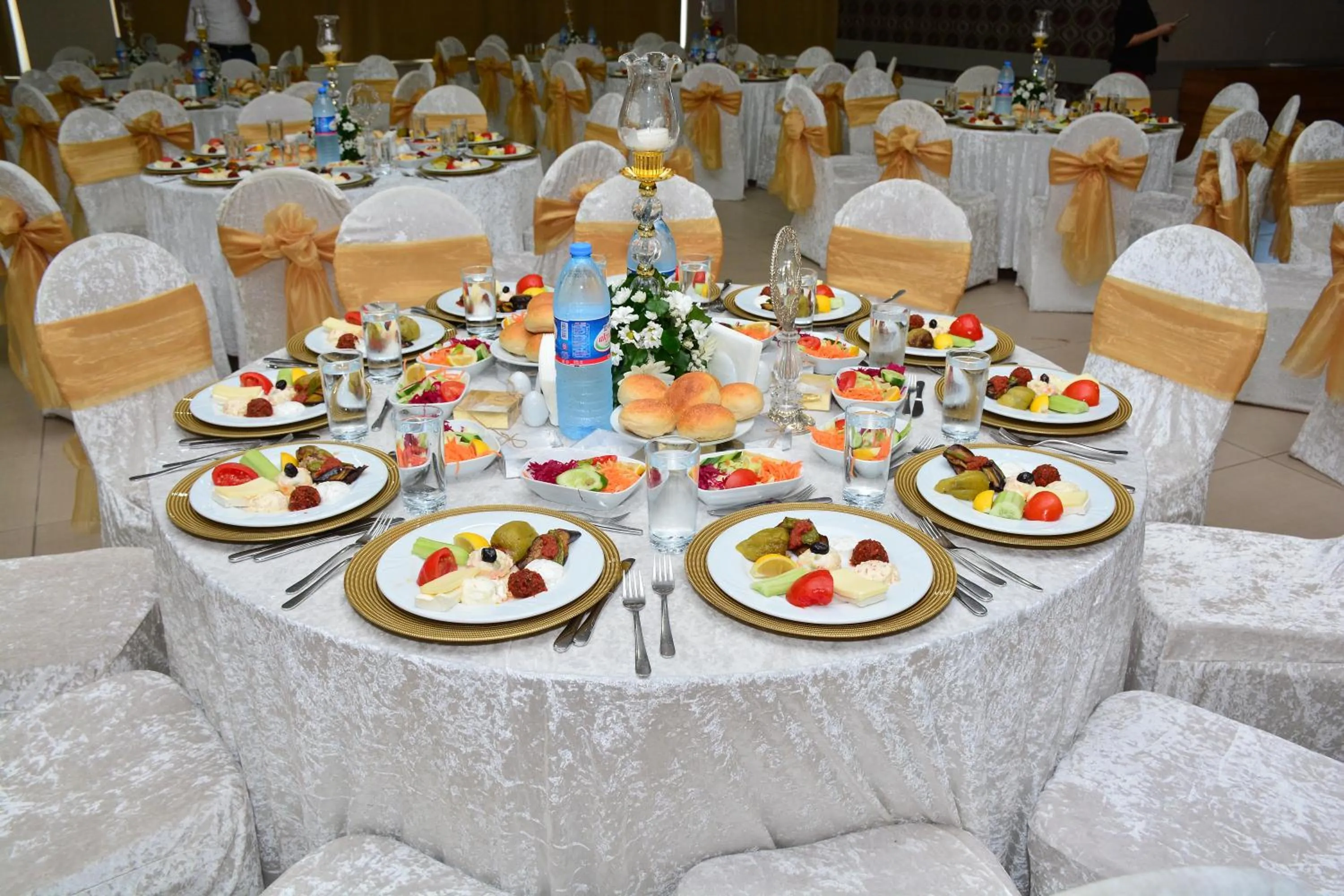 Alcoholic drinks in Buyuk Anadolu Eregli Hotel