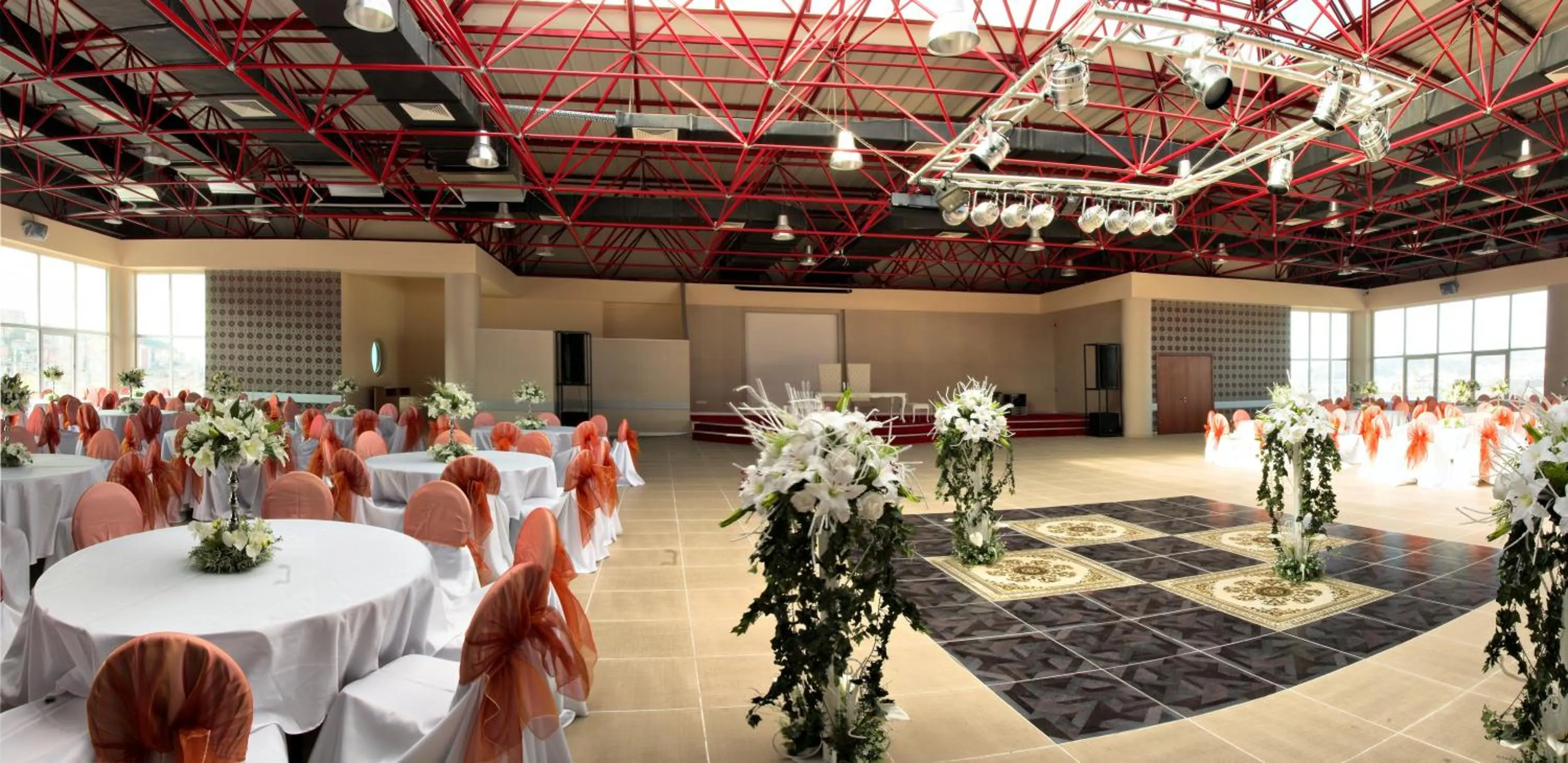 Evening entertainment in Buyuk Anadolu Eregli Hotel