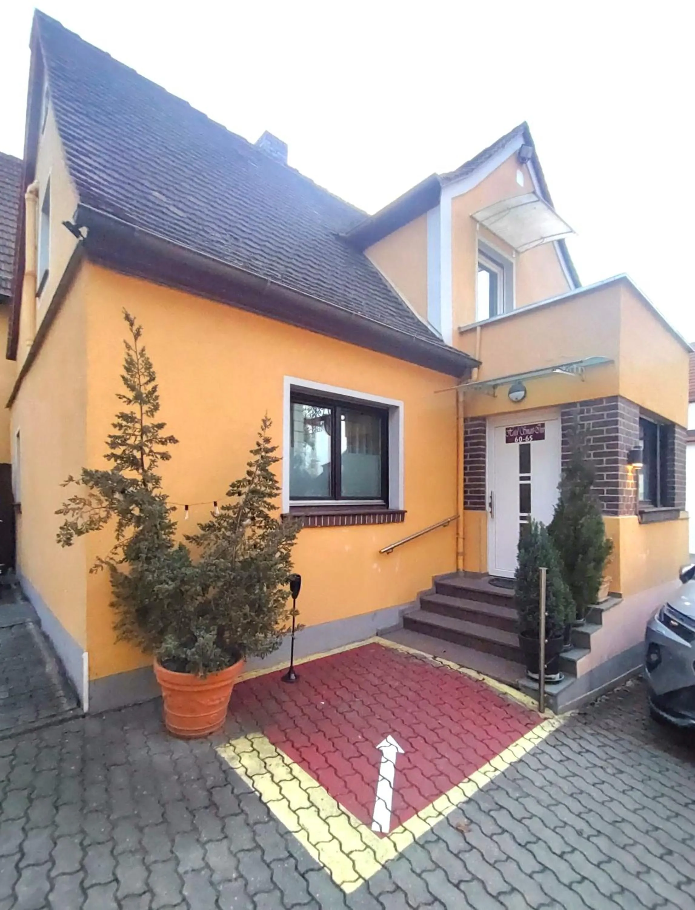 Facade/entrance in Hotel Smart-Inn