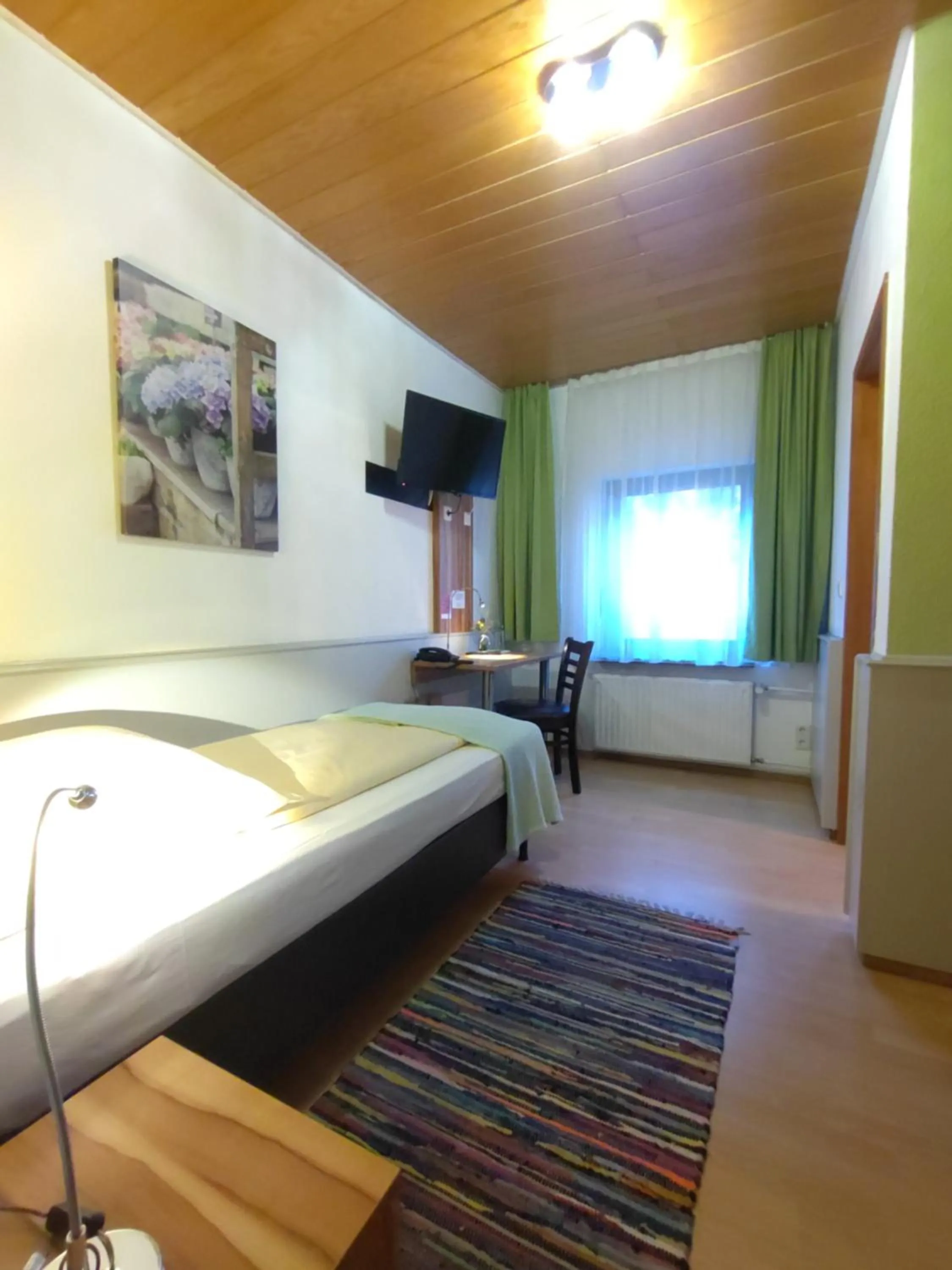 Bed in Hotel Smart-Inn