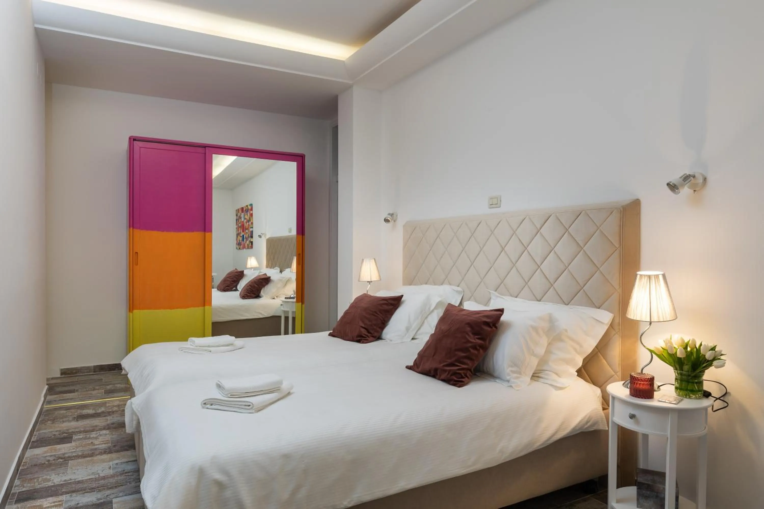Bedroom, Bed in Apartments Subrenum