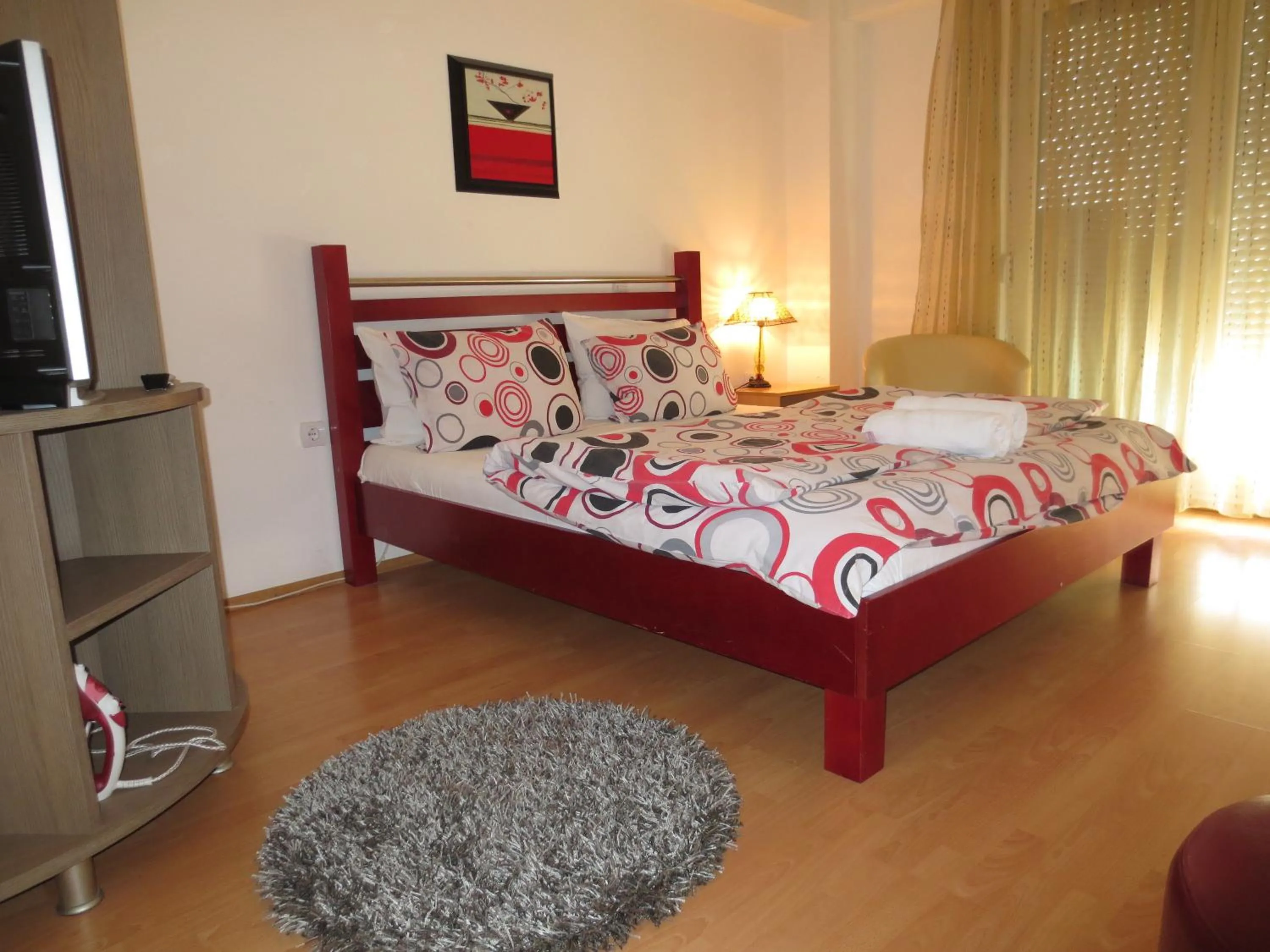 Bed in Apartments Jovan city center with free parking