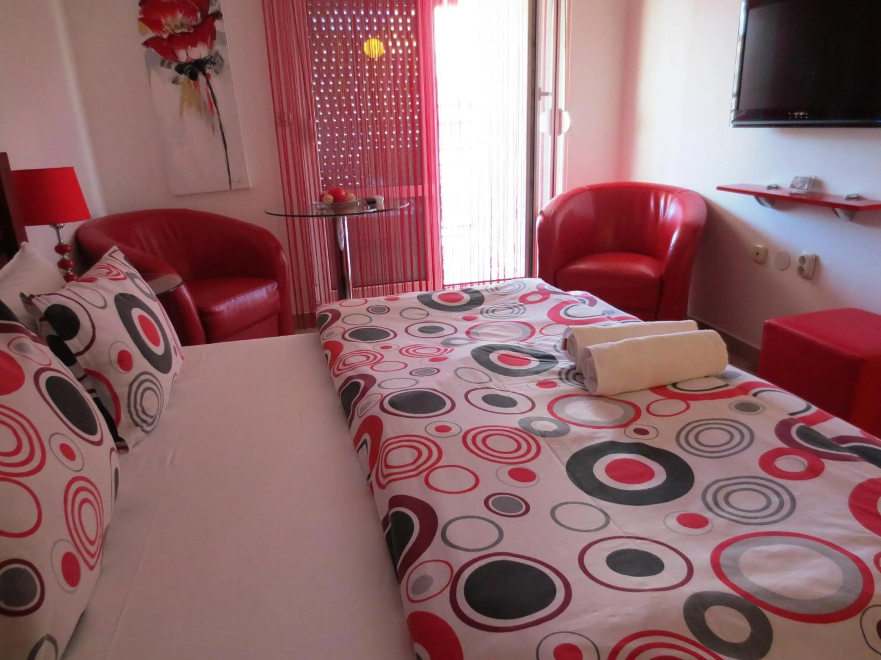 Bed in Apartments Jovan city center with free parking