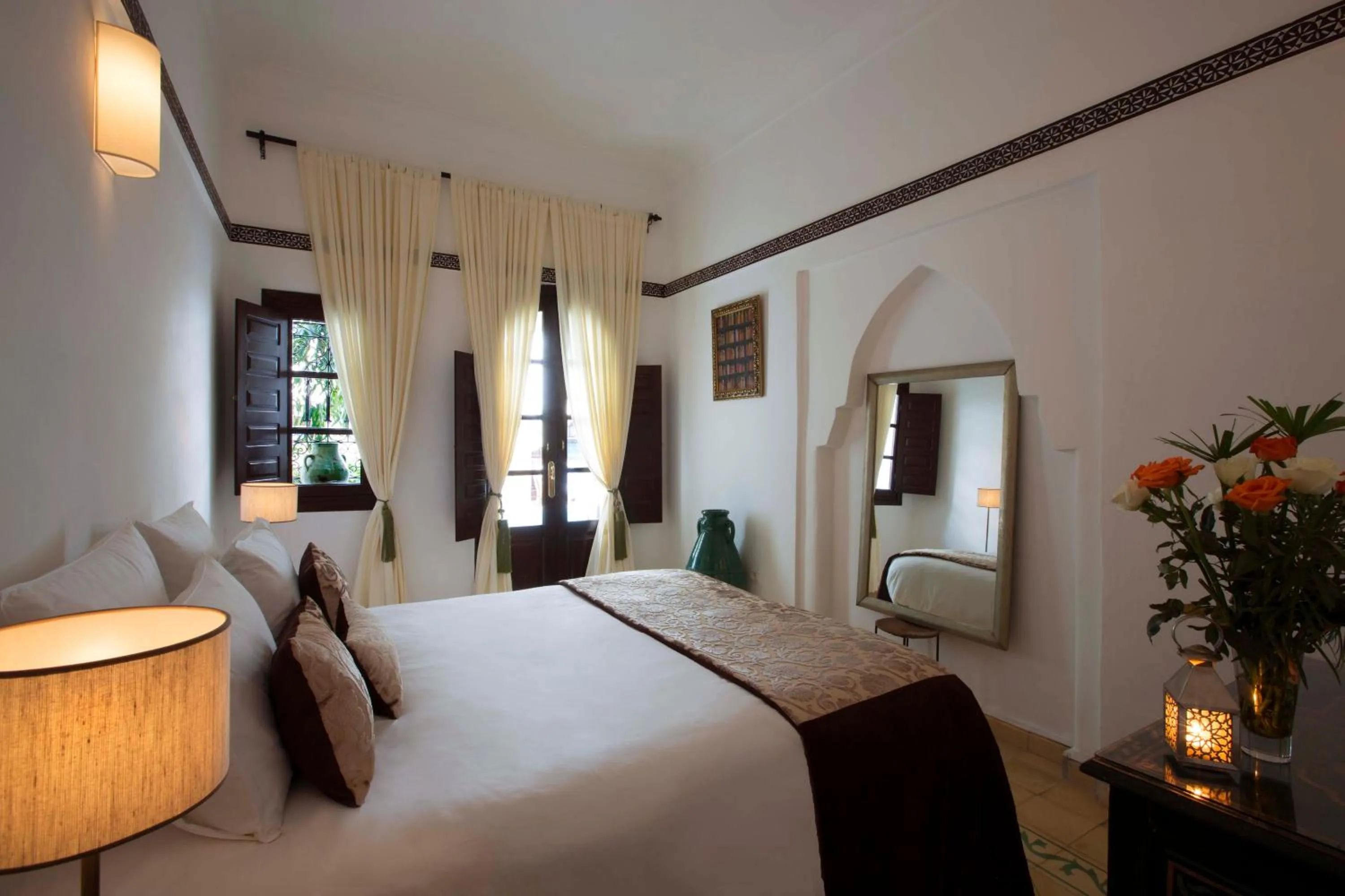 Photo of the whole room, Bed in Riad Dar Alfarah