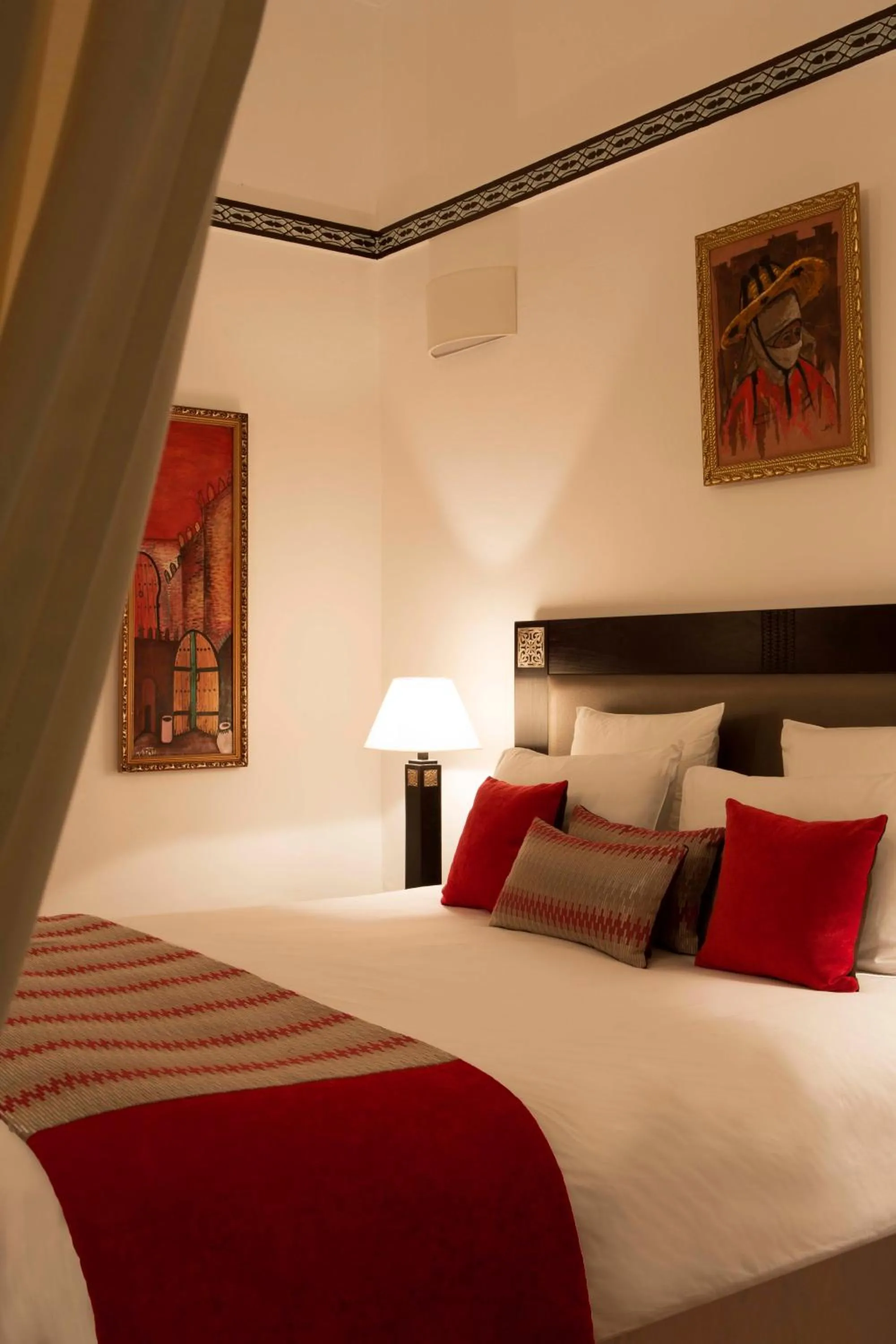 Bedroom, Bed in Riad Dar Alfarah